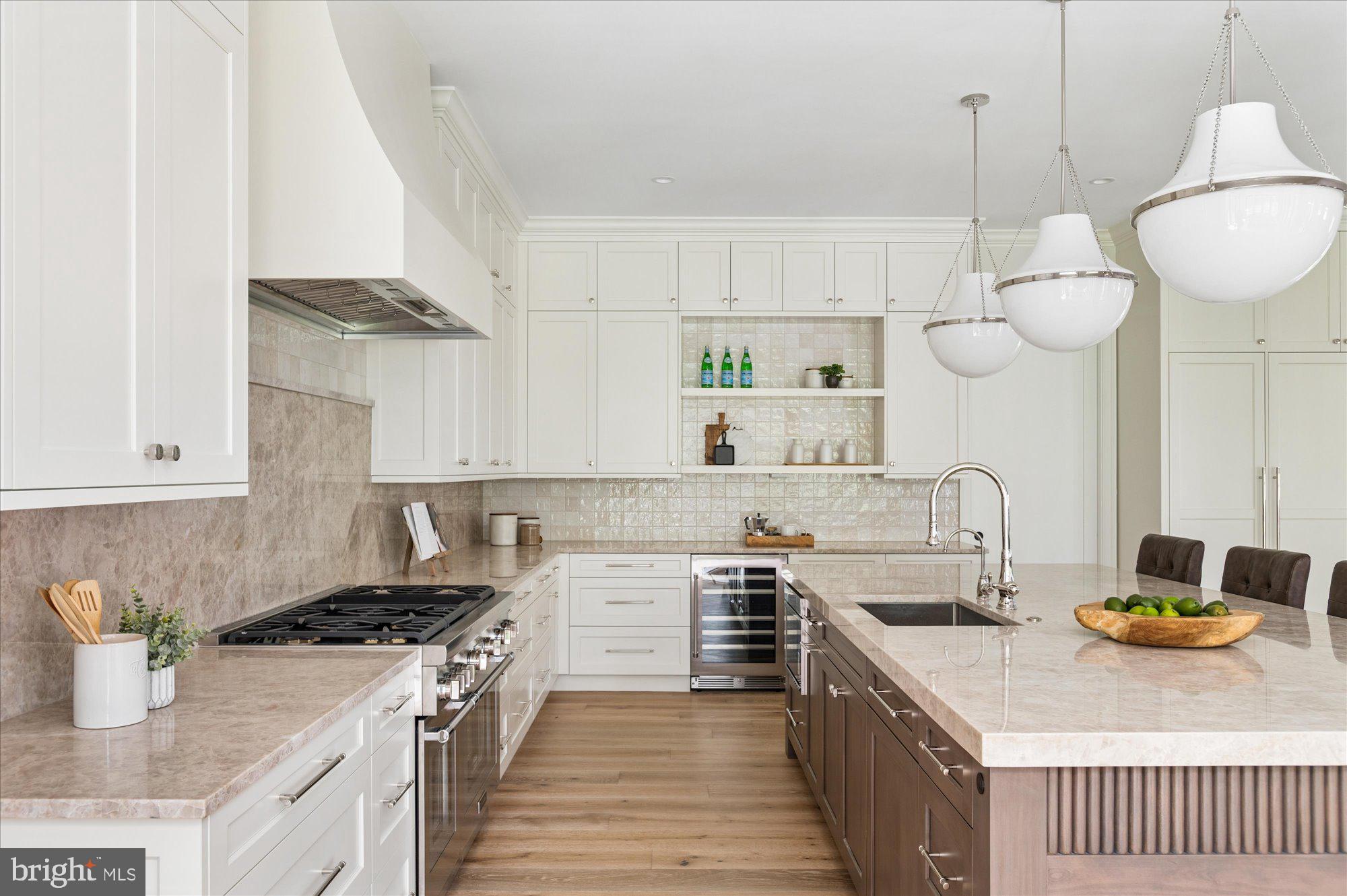 CHESTERBROOK WOODS - Residential