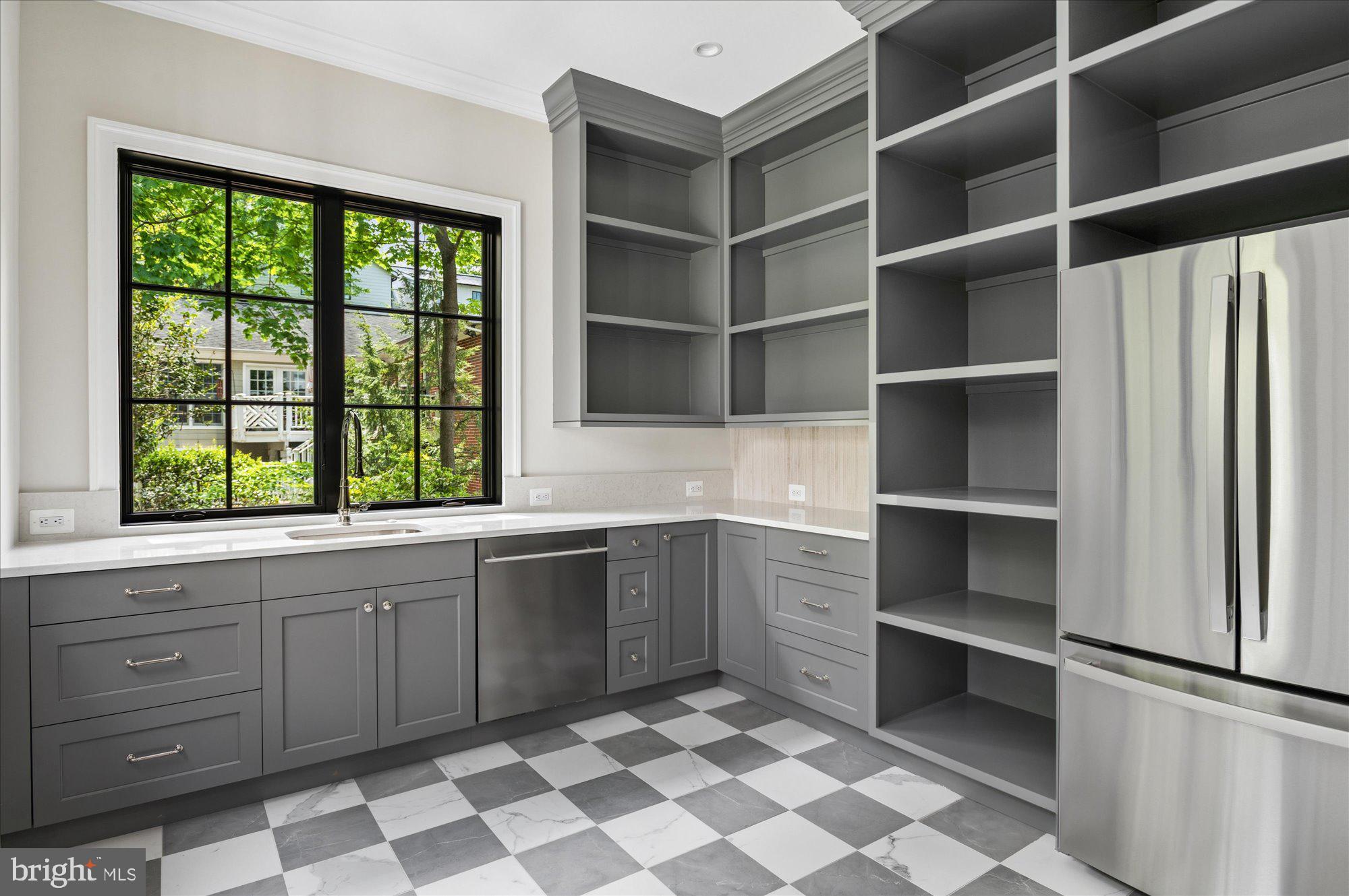 CHESTERBROOK WOODS - Residential