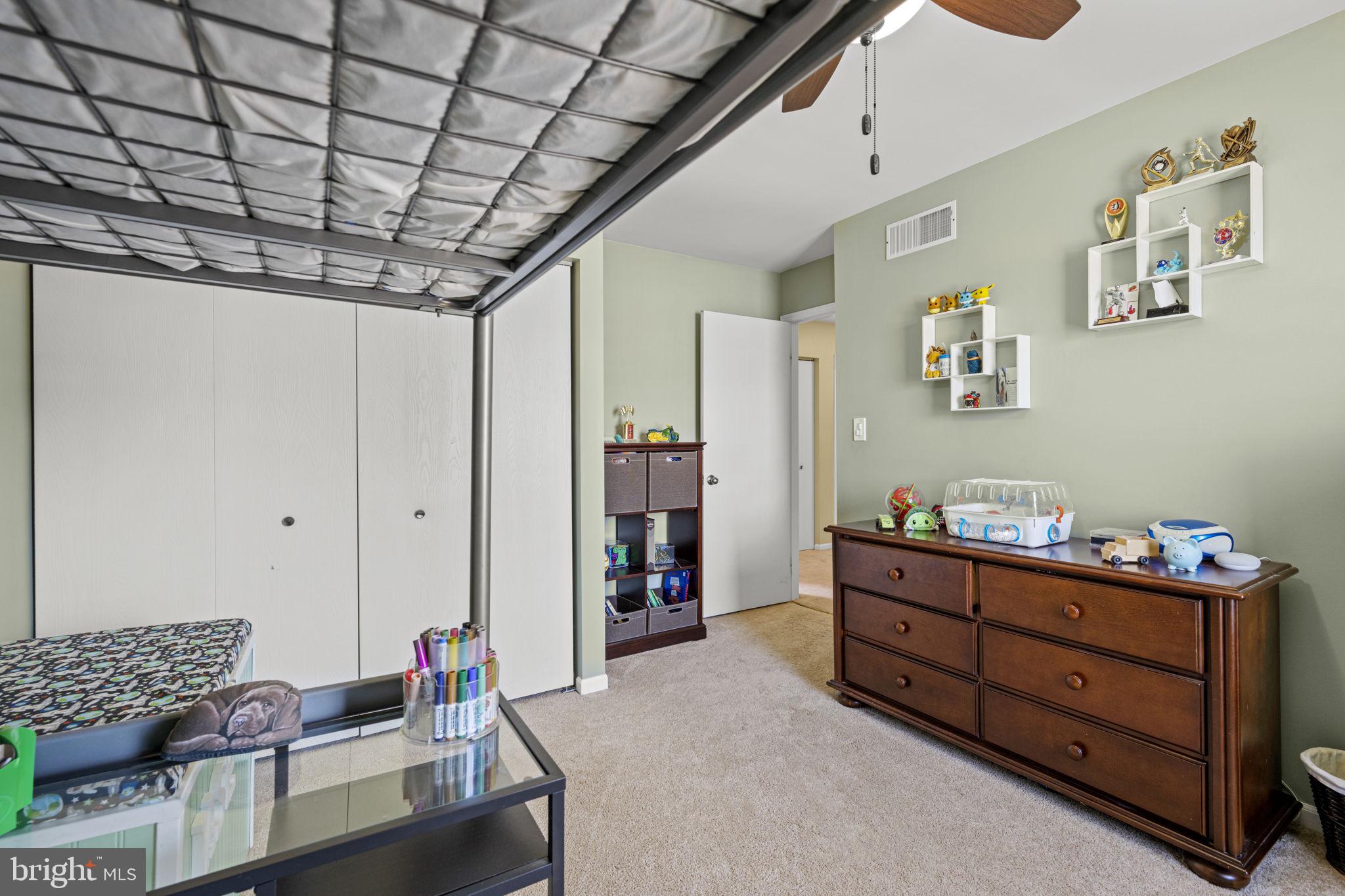 LAMPLIGHT VILLAGE - Residential