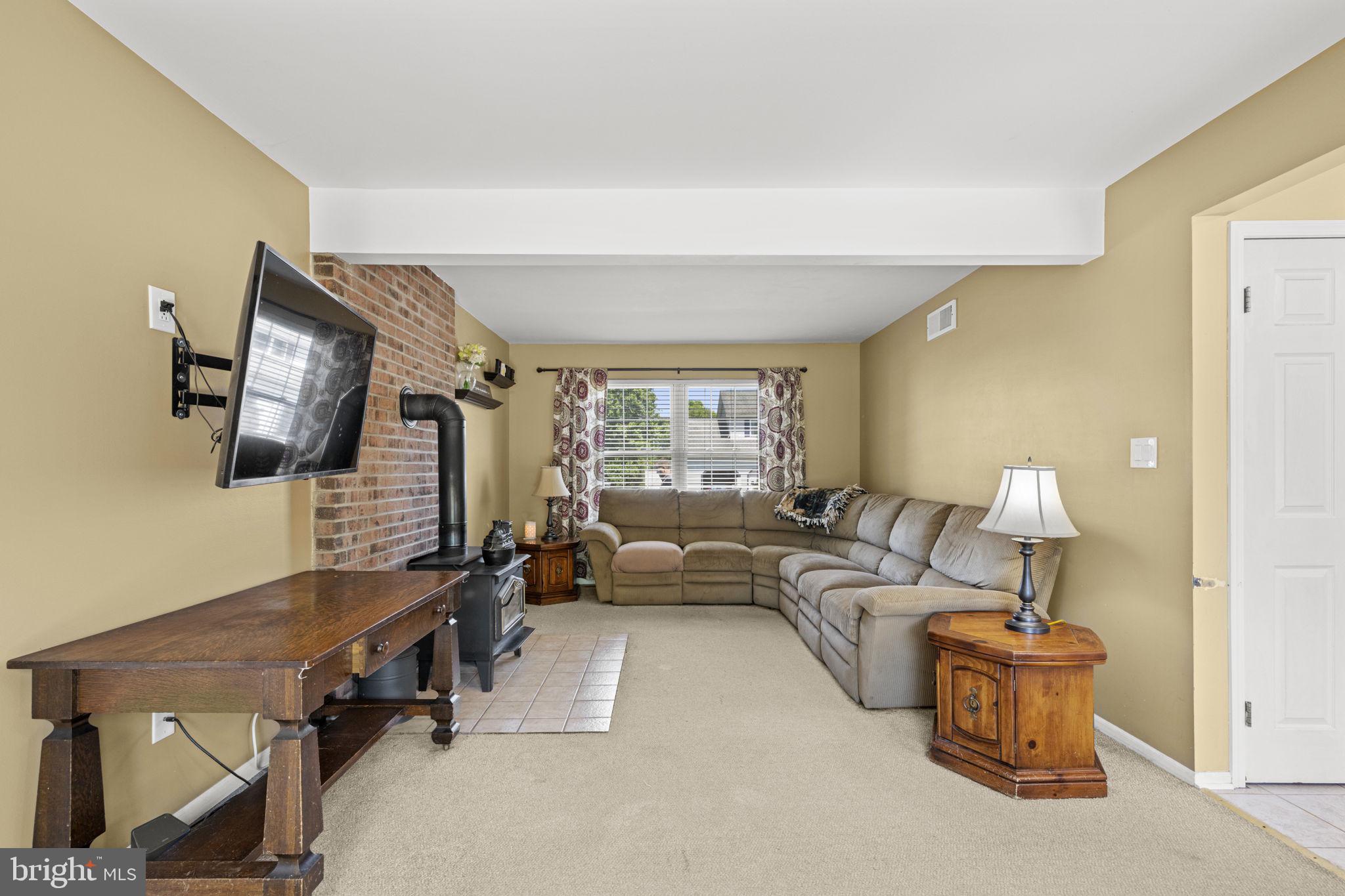 LAMPLIGHT VILLAGE - Residential