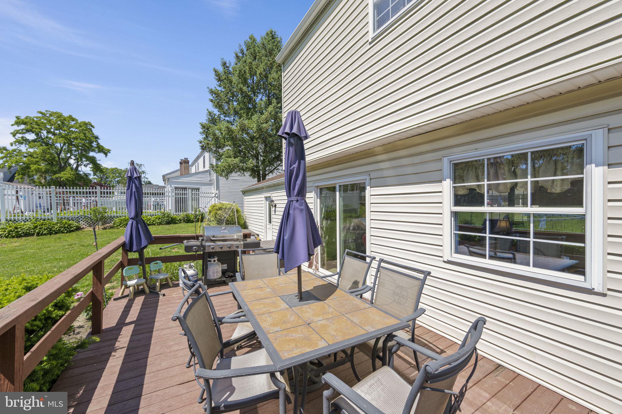 LAMPLIGHT VILLAGE - Residential