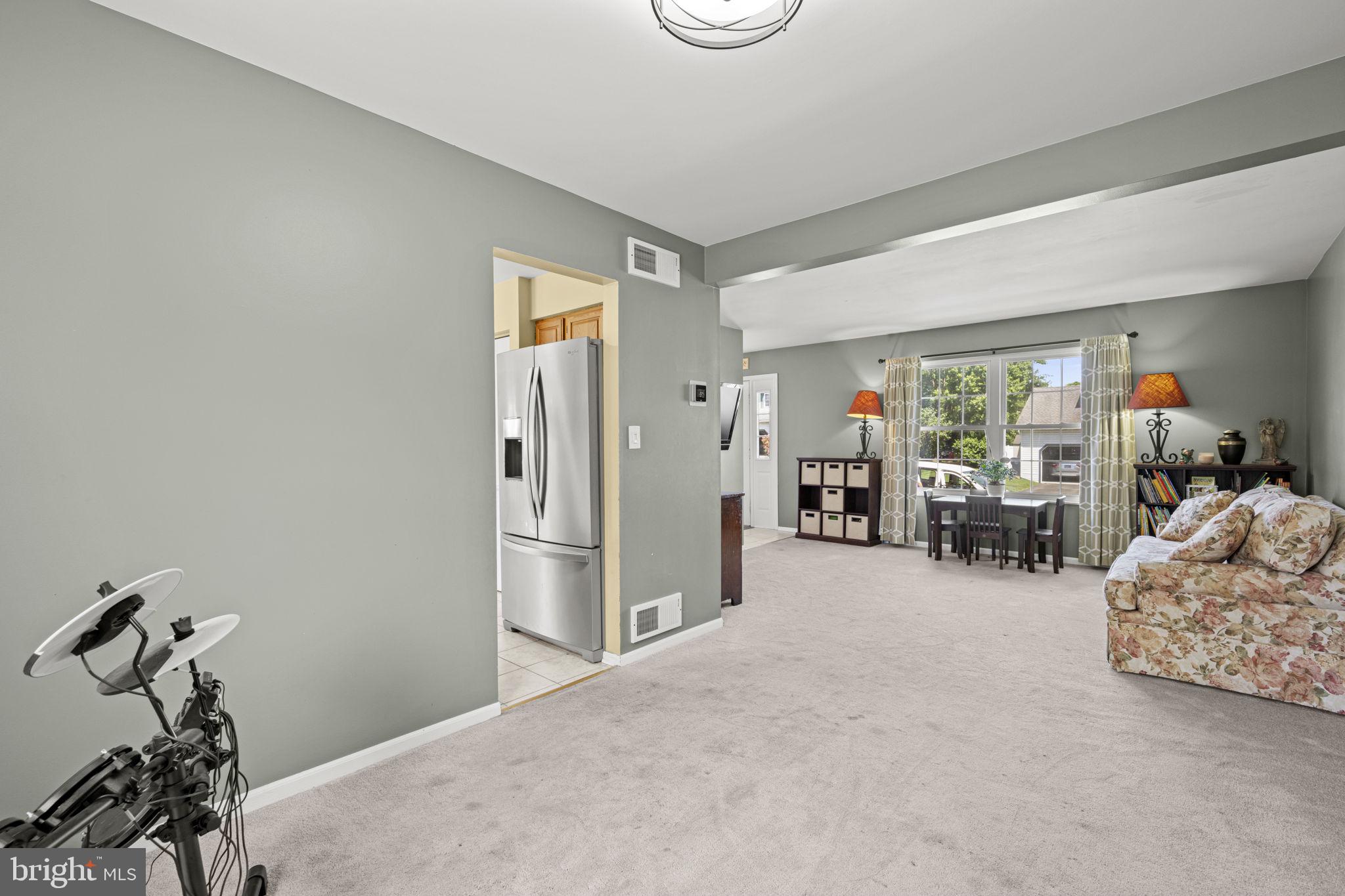 LAMPLIGHT VILLAGE - Residential