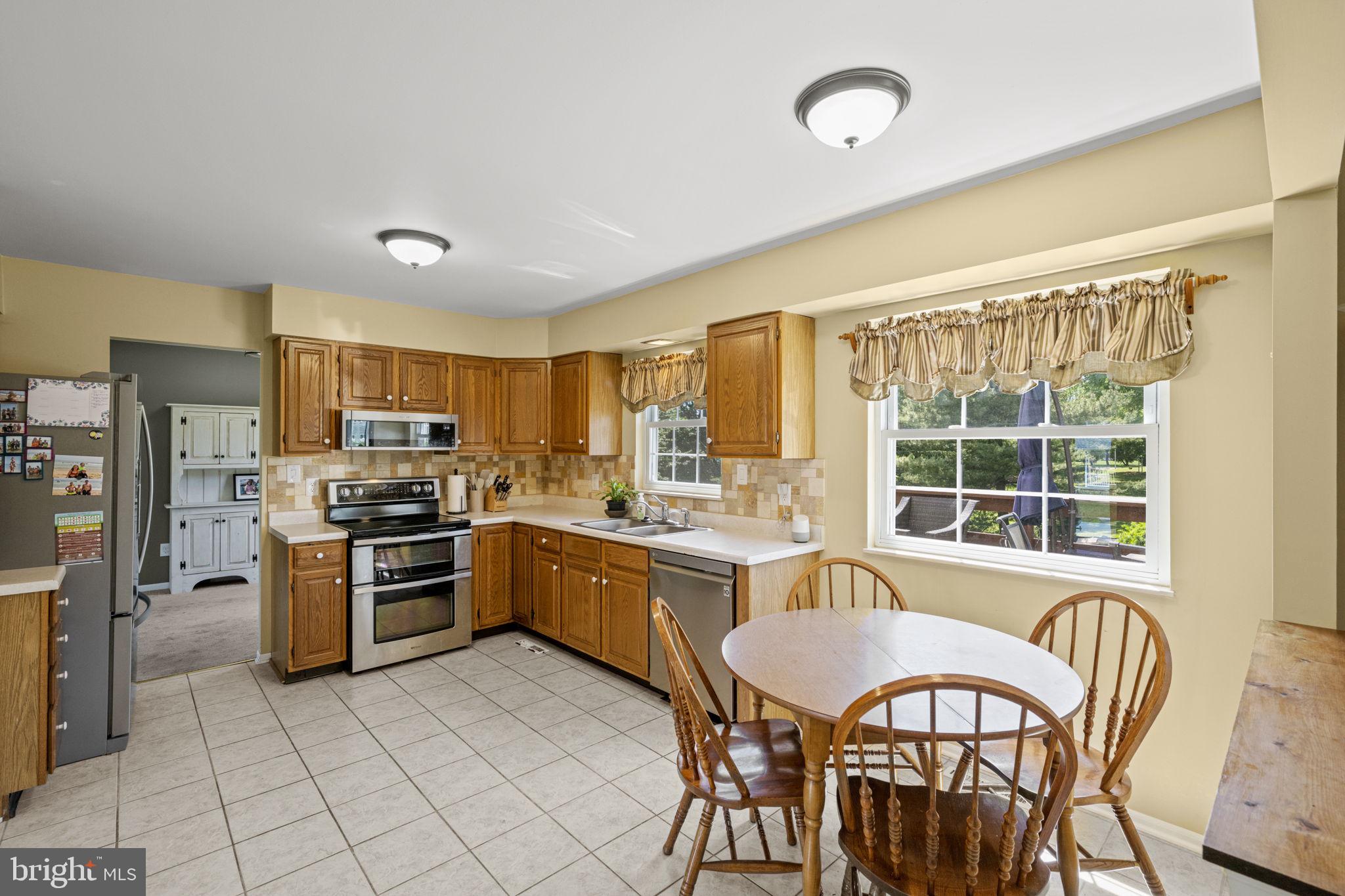 LAMPLIGHT VILLAGE - Residential