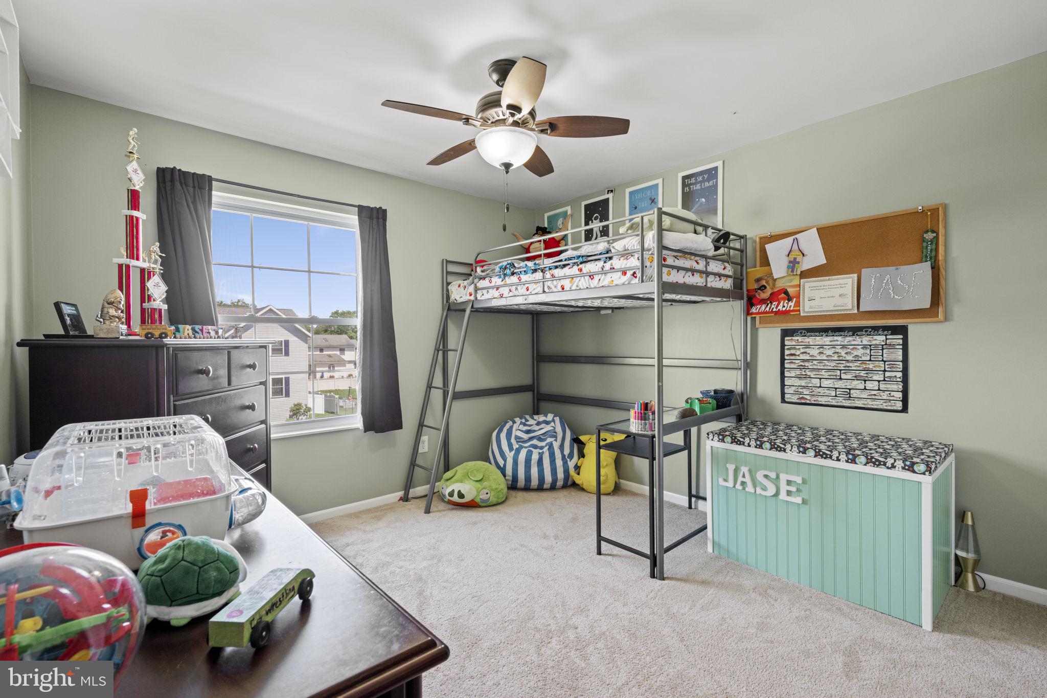 LAMPLIGHT VILLAGE - Residential