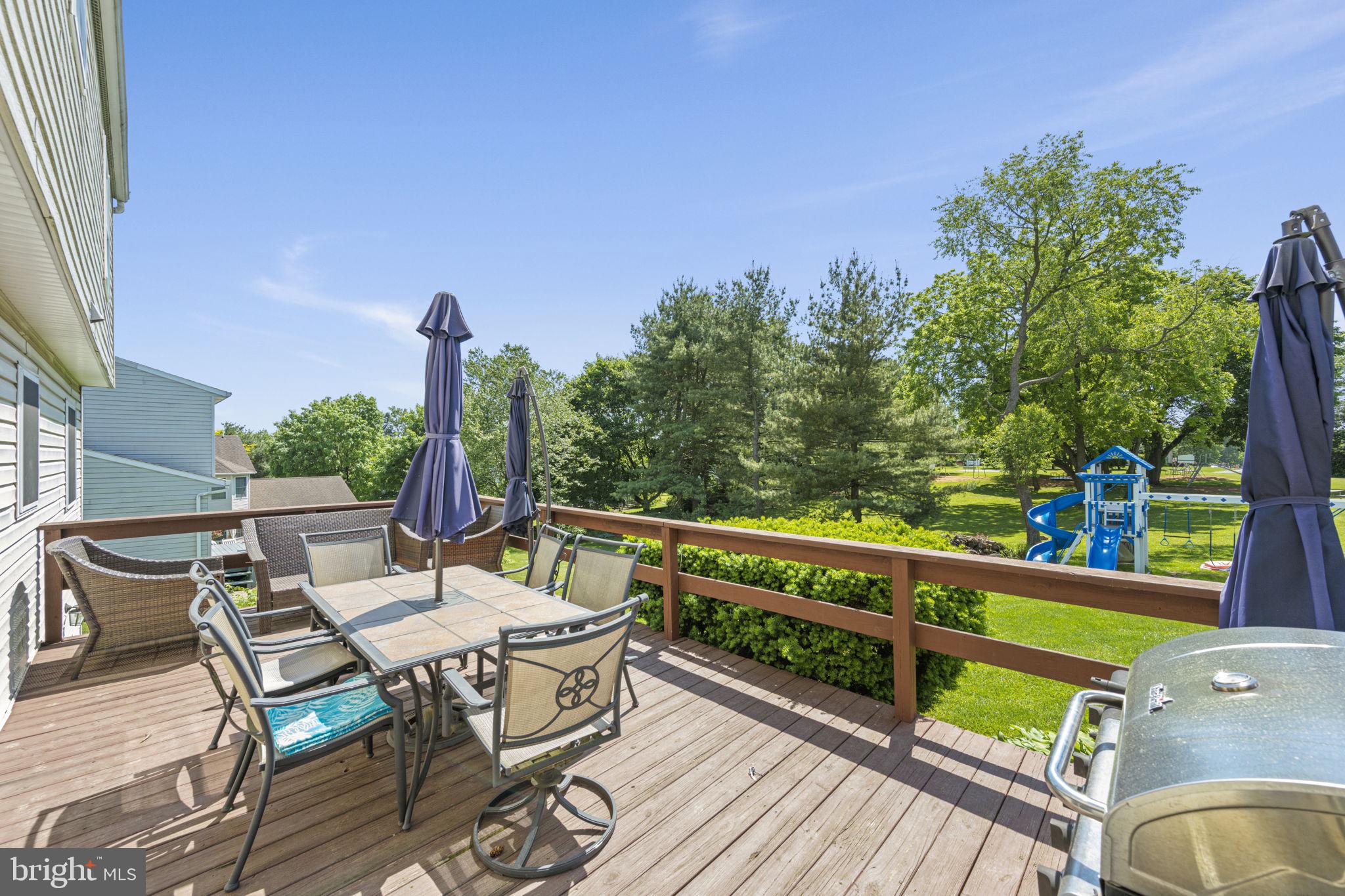 LAMPLIGHT VILLAGE - Residential