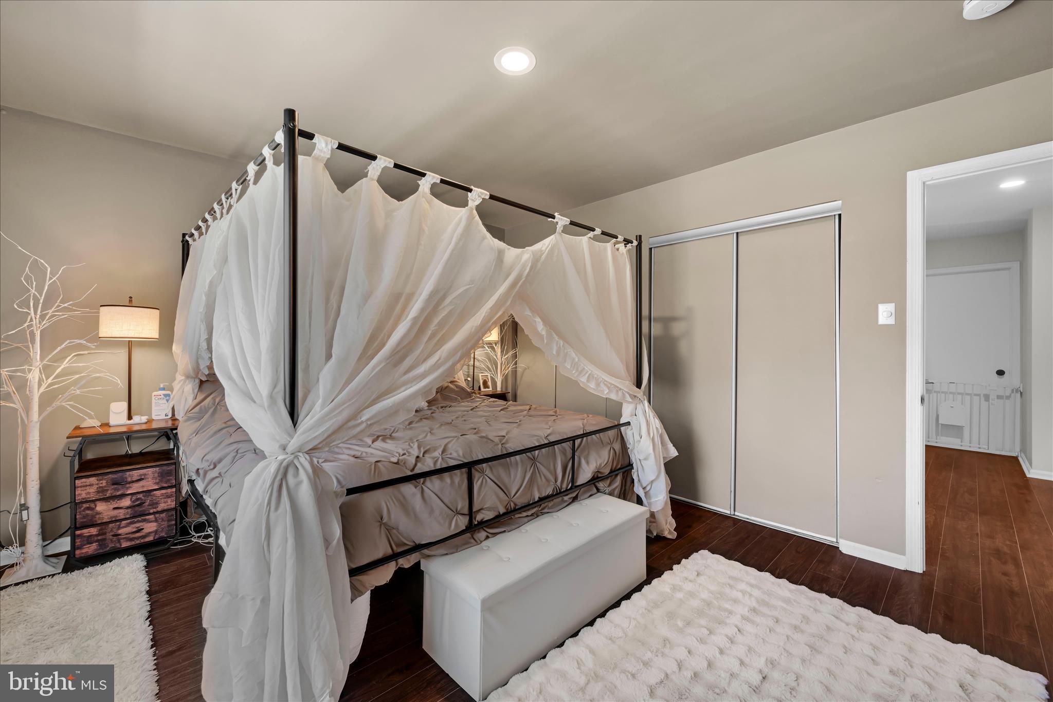 BARLEY SHEAF - Residential