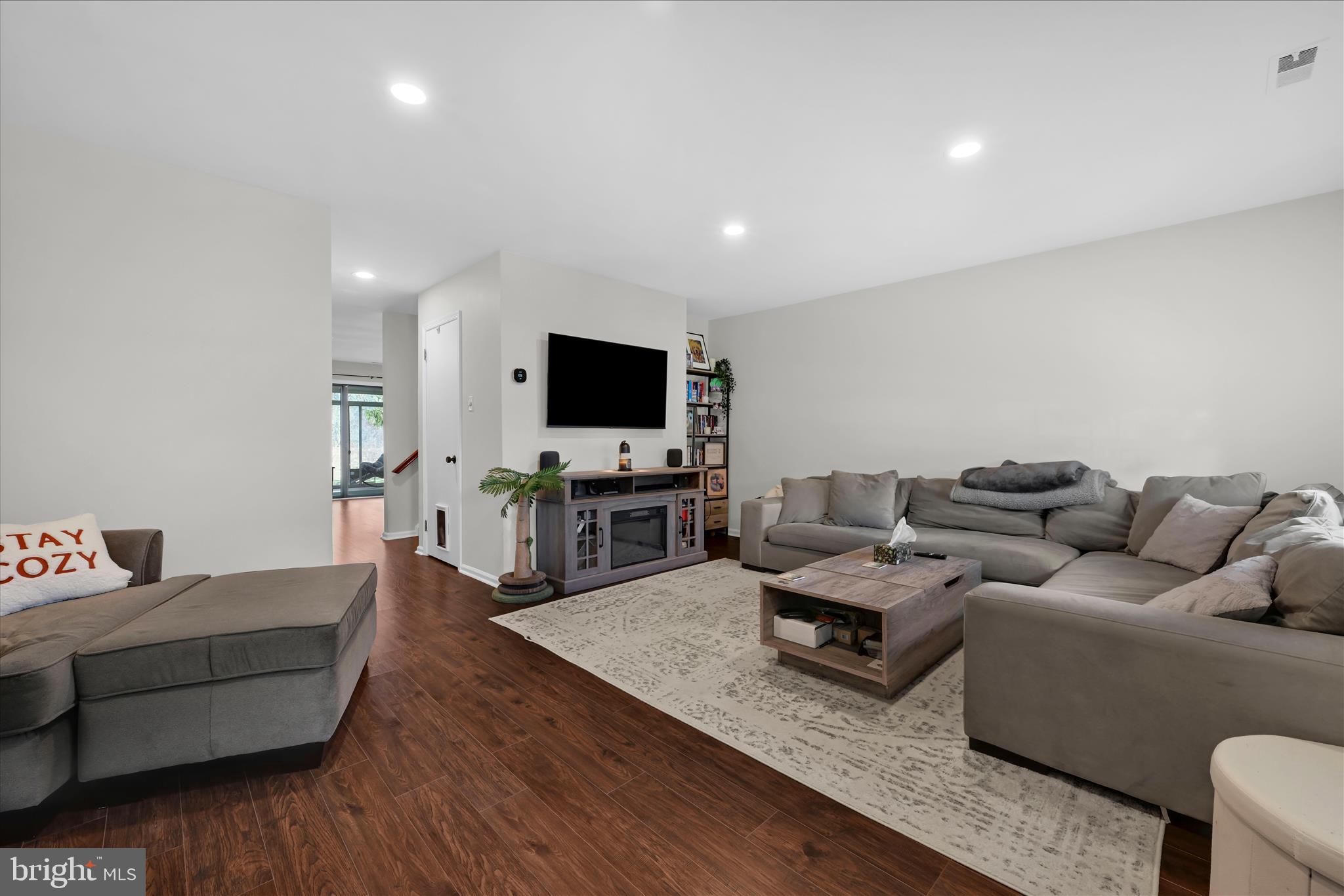 BARLEY SHEAF - Residential