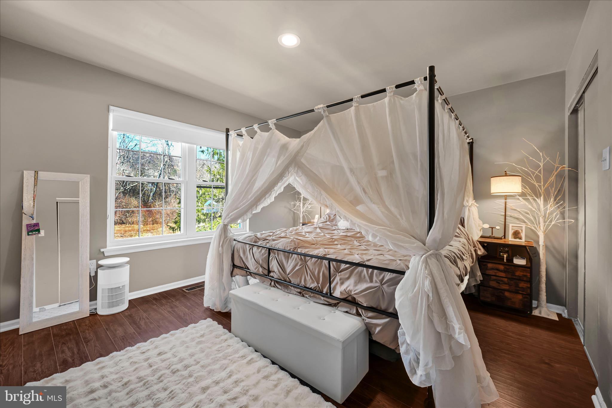 BARLEY SHEAF - Residential