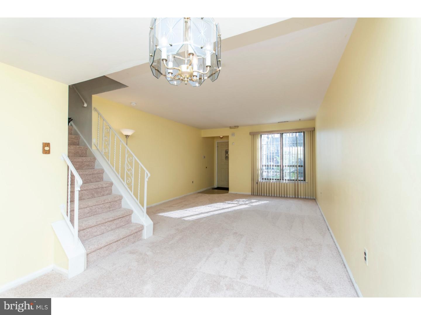 SAW MILL VALLEY - Residential