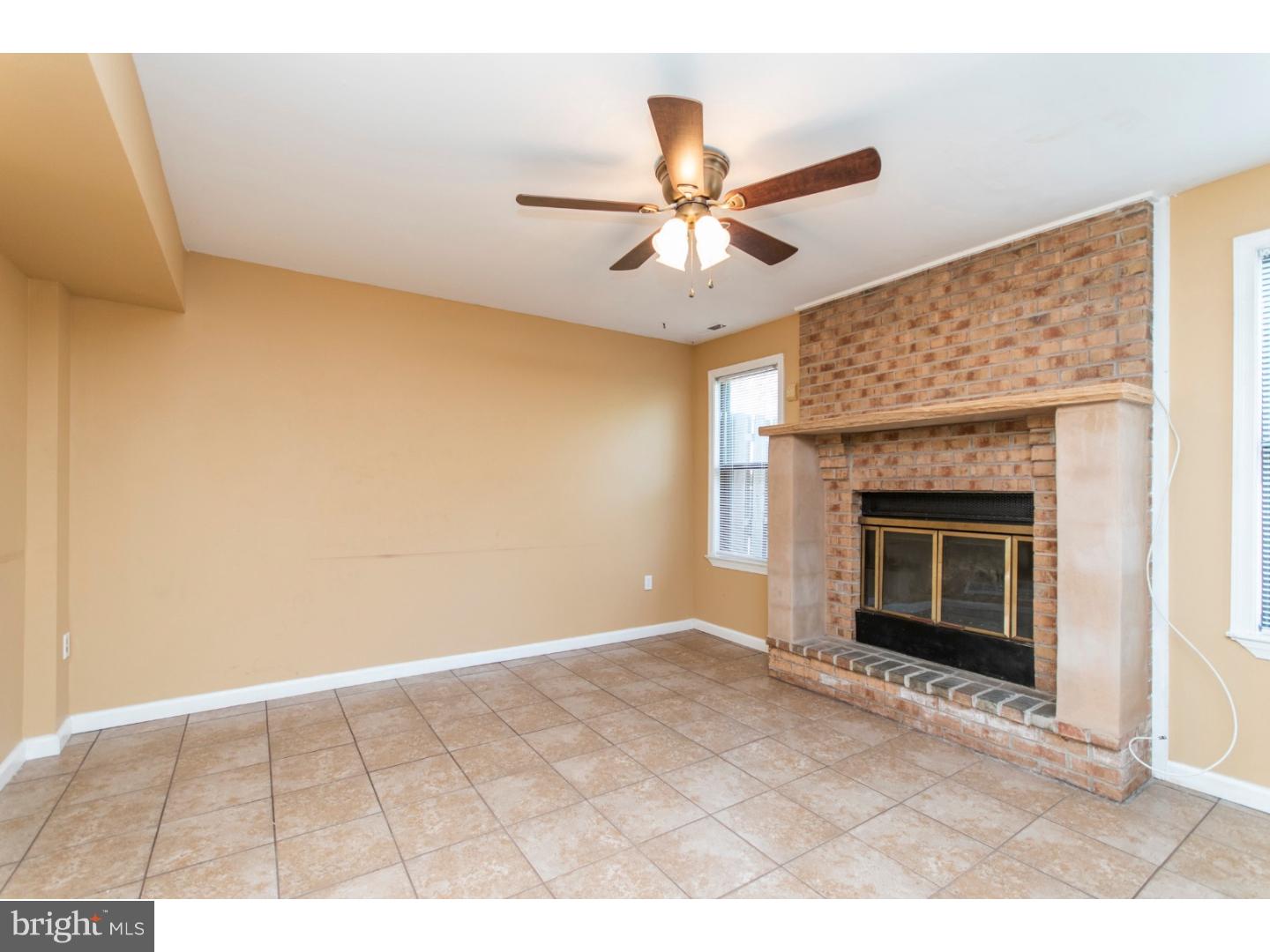 SAW MILL VALLEY - Residential