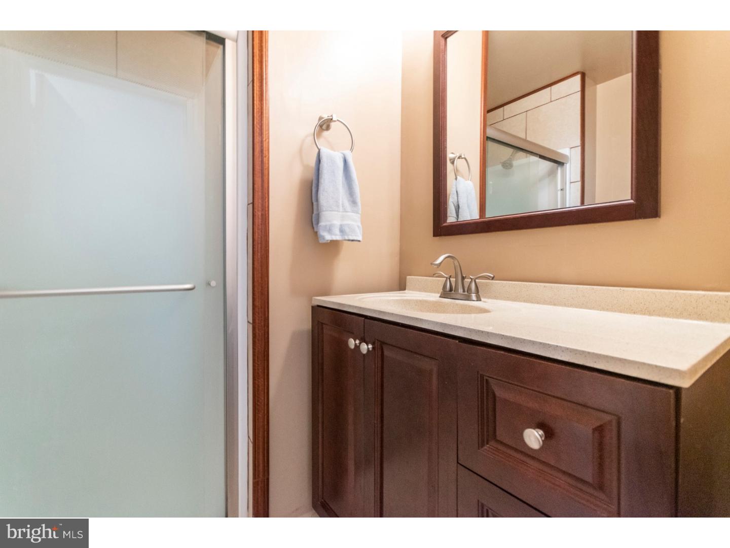 SAW MILL VALLEY - Residential