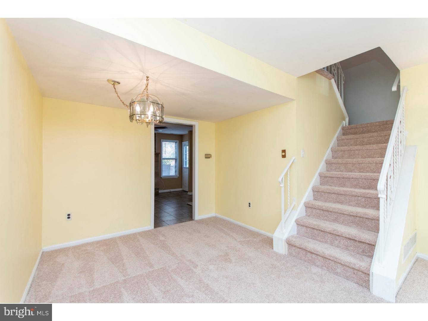 SAW MILL VALLEY - Residential