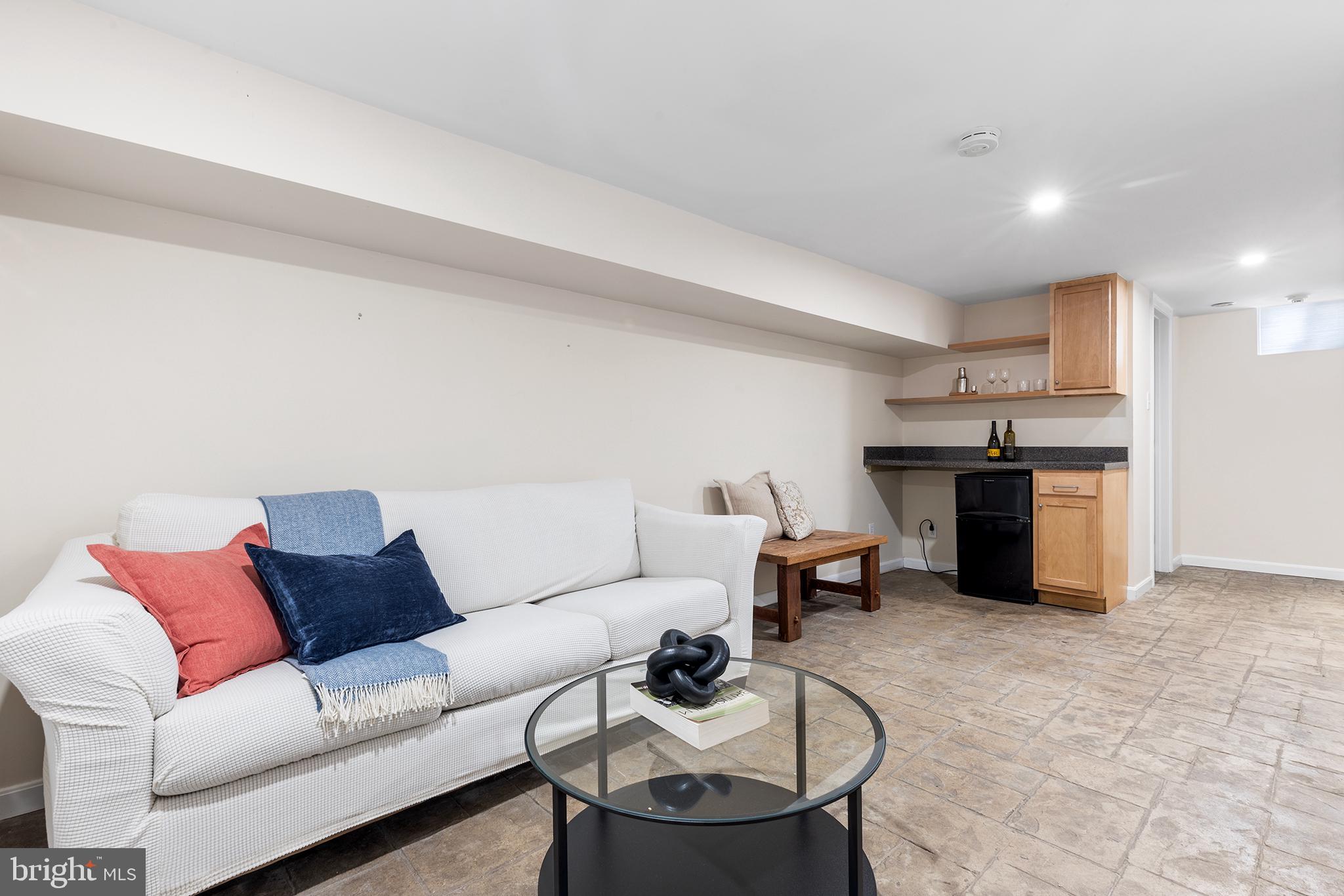 GRADUATE HOSPITAL - Residential