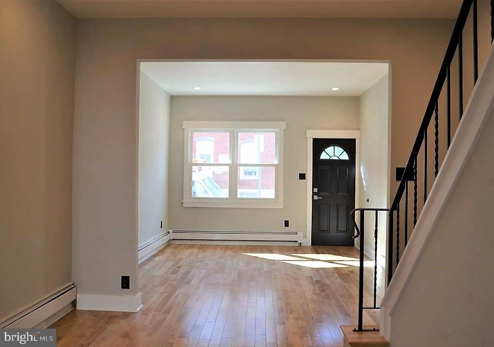 119 W SALAIGNAC STREET