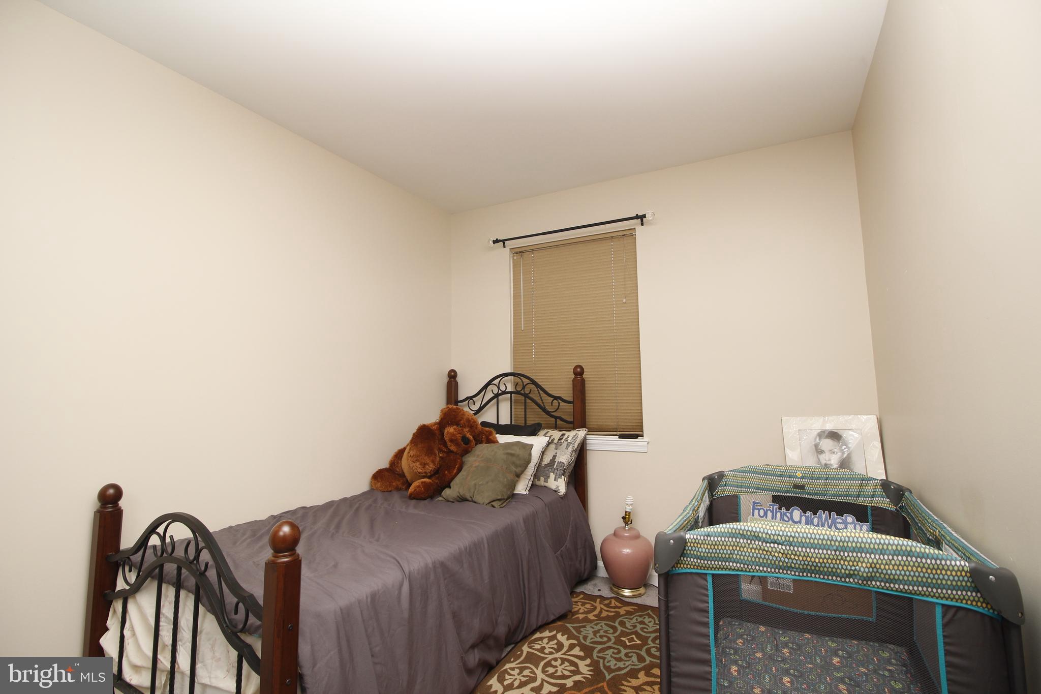 LONGMEAD CROSSING - Residential