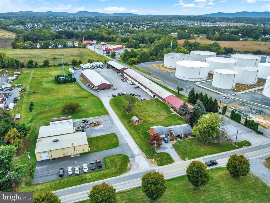 Photo of 105 Texaco Rd, MECHANICSBURG, PA 17050 (MLS # PACB2047508)
