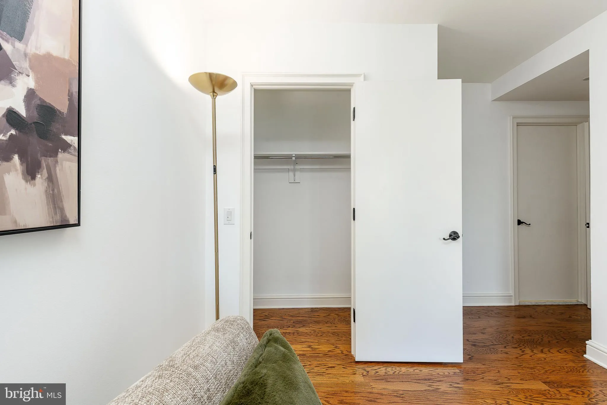 Philadelphia, Pennsylvania 19103, United States, 3 Bedrooms Bedrooms, ,3 BathroomsBathrooms,Residential,Active,167340