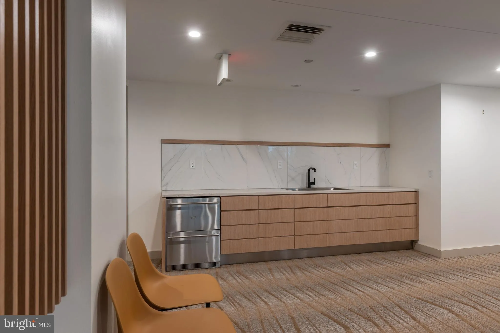 Philadelphia, Pennsylvania 19103, United States, 3 Bedrooms Bedrooms, ,3 BathroomsBathrooms,Residential,Active,167340