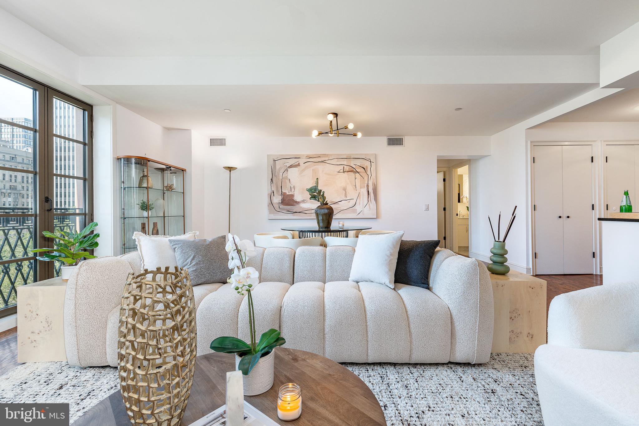 RITTENHOUSE SQUARE - Residential