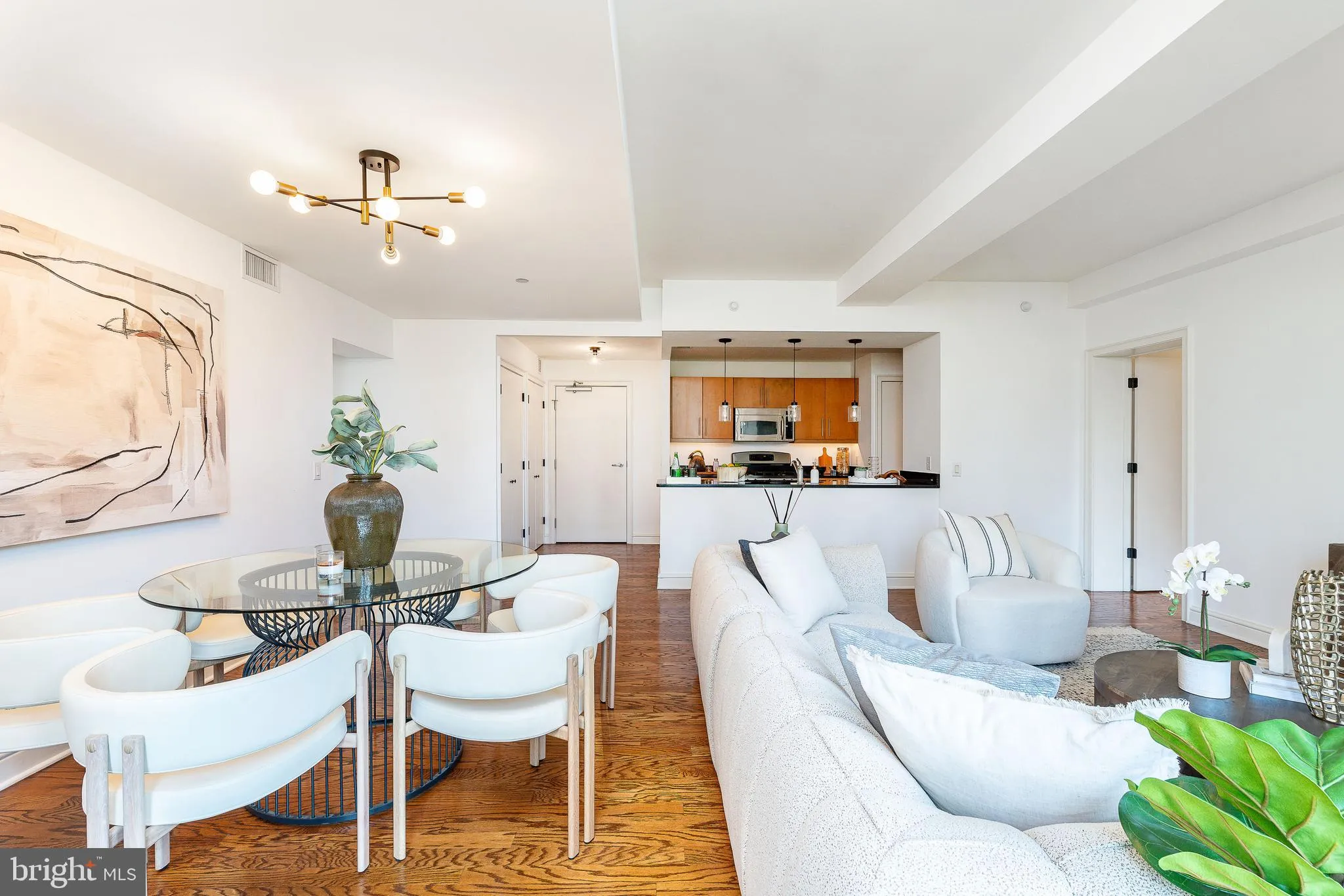 Philadelphia, Pennsylvania 19103, United States, 3 Bedrooms Bedrooms, ,3 BathroomsBathrooms,Residential,Active,167340