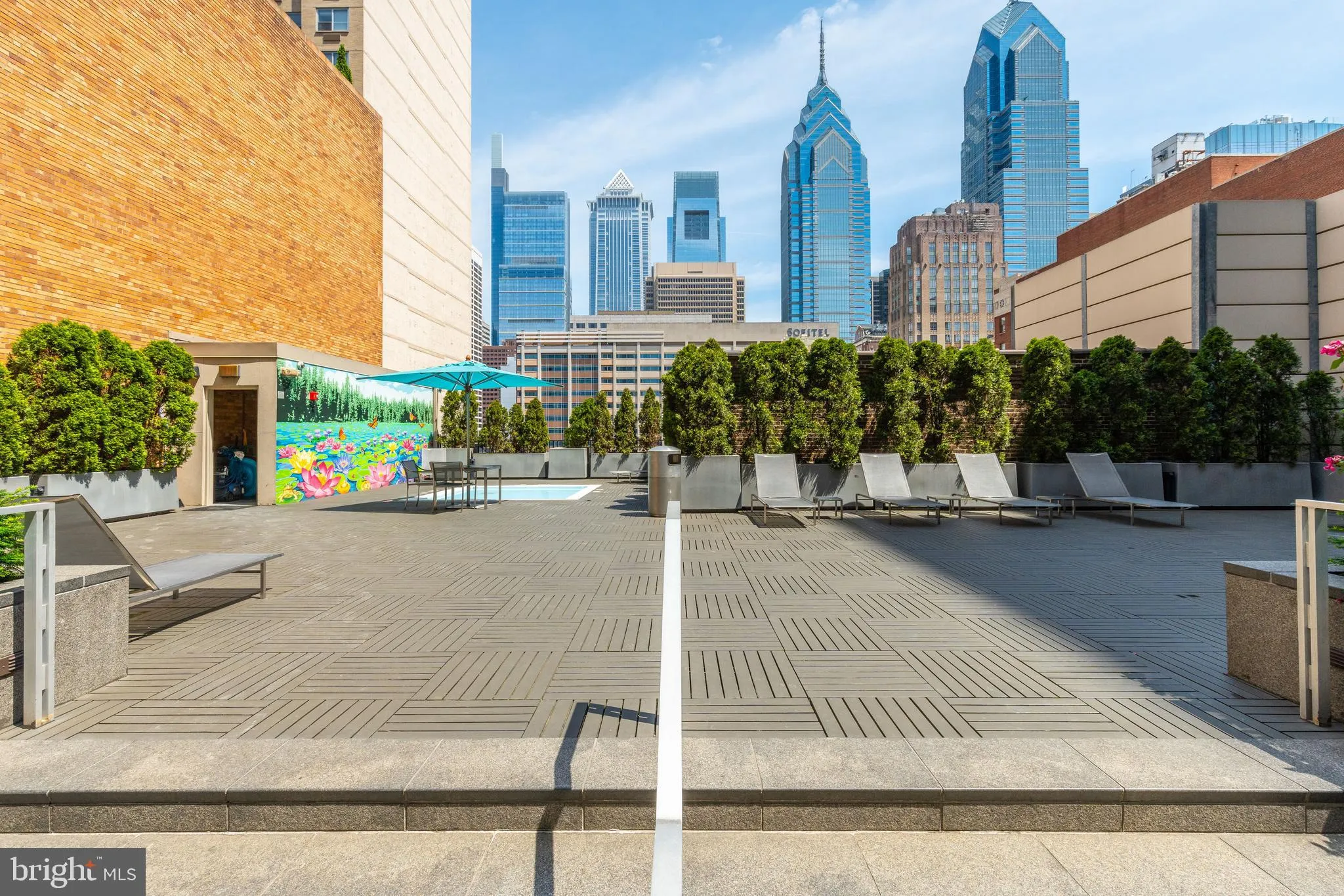 Philadelphia, Pennsylvania 19103, United States, 3 Bedrooms Bedrooms, ,3 BathroomsBathrooms,Residential,Active,167340