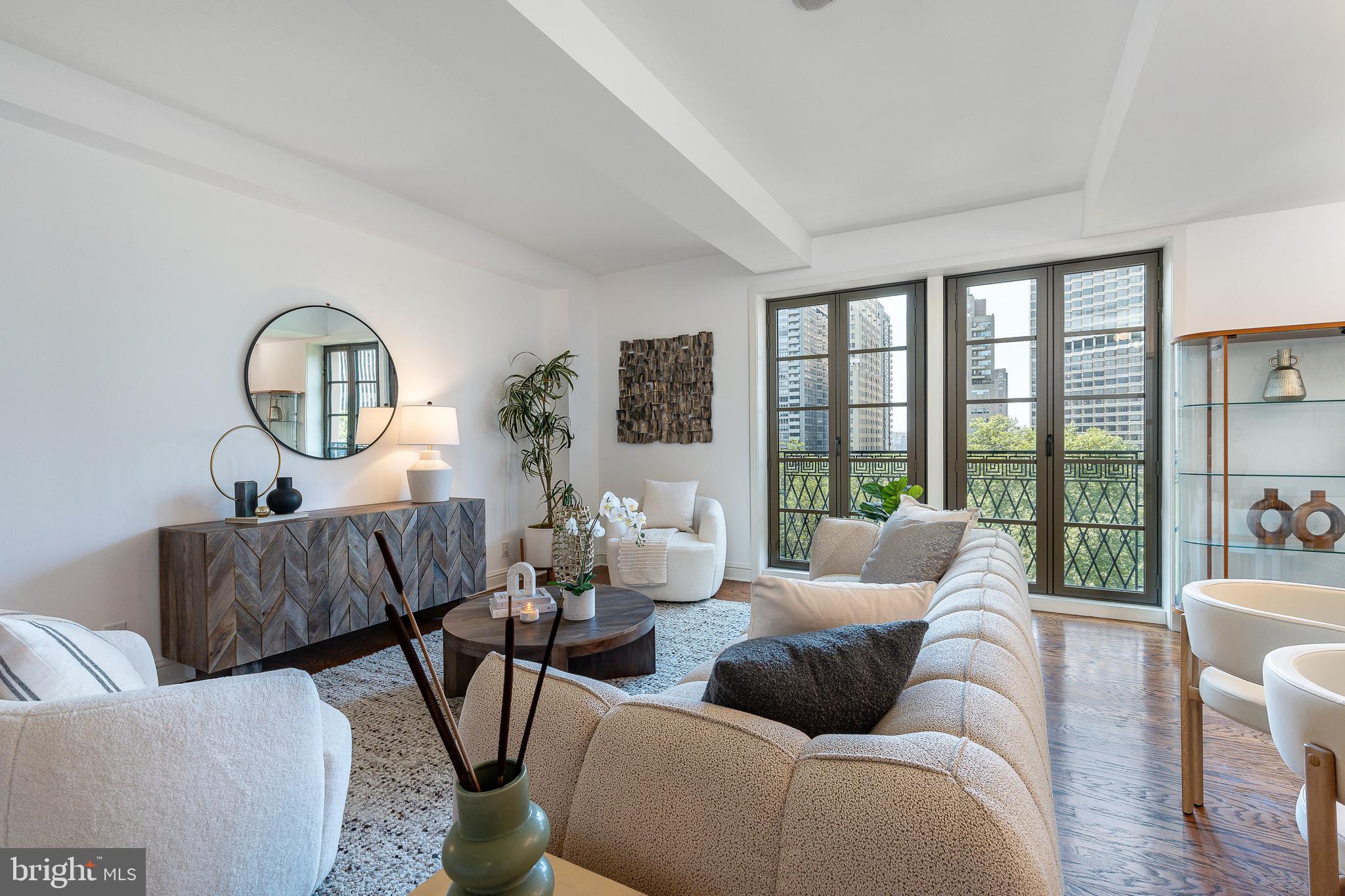 RITTENHOUSE SQUARE - Residential