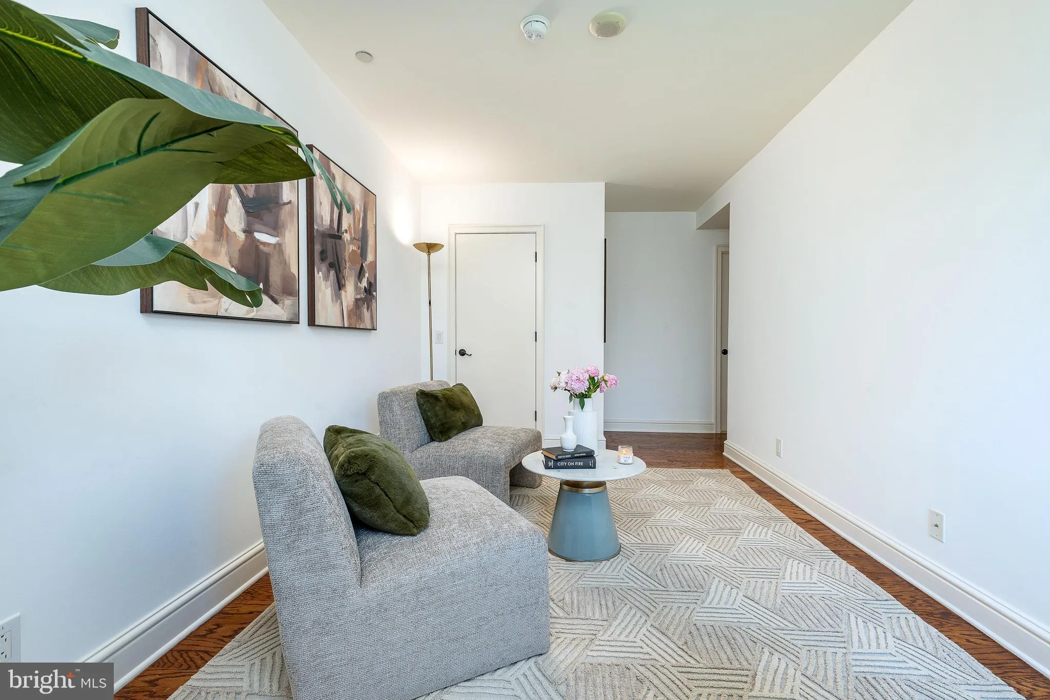 Philadelphia, Pennsylvania 19103, United States, 3 Bedrooms Bedrooms, ,3 BathroomsBathrooms,Residential,Active,167340