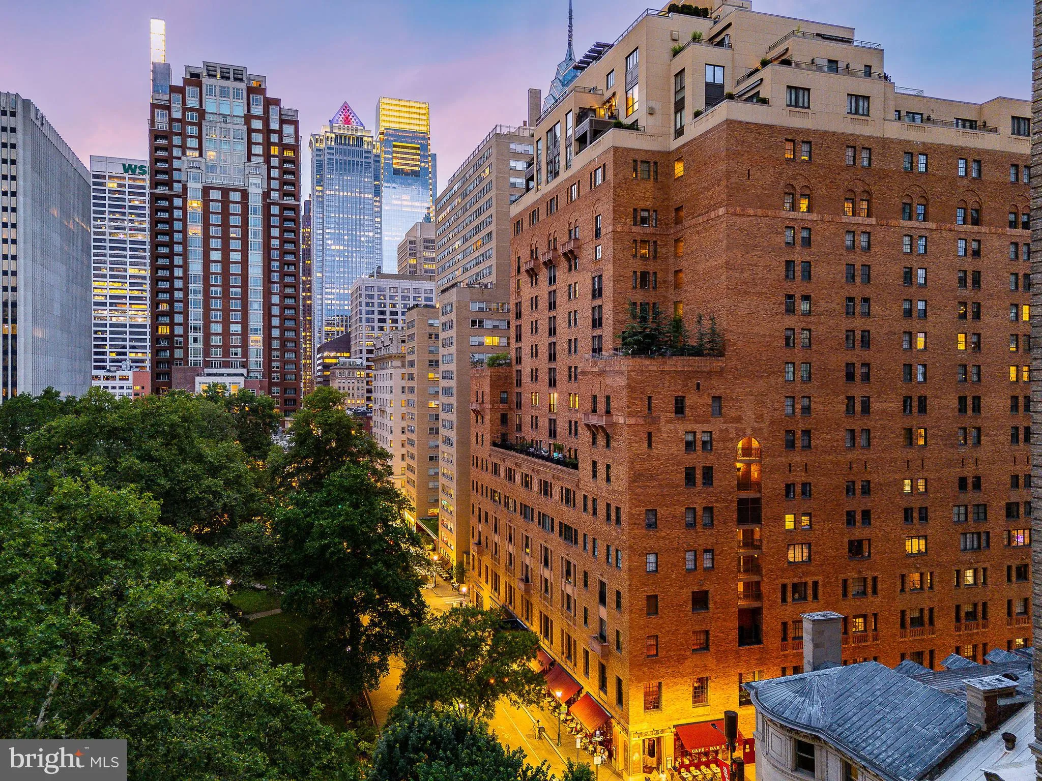 Philadelphia, Pennsylvania 19103, United States, 3 Bedrooms Bedrooms, ,3 BathroomsBathrooms,Residential,Active,167340