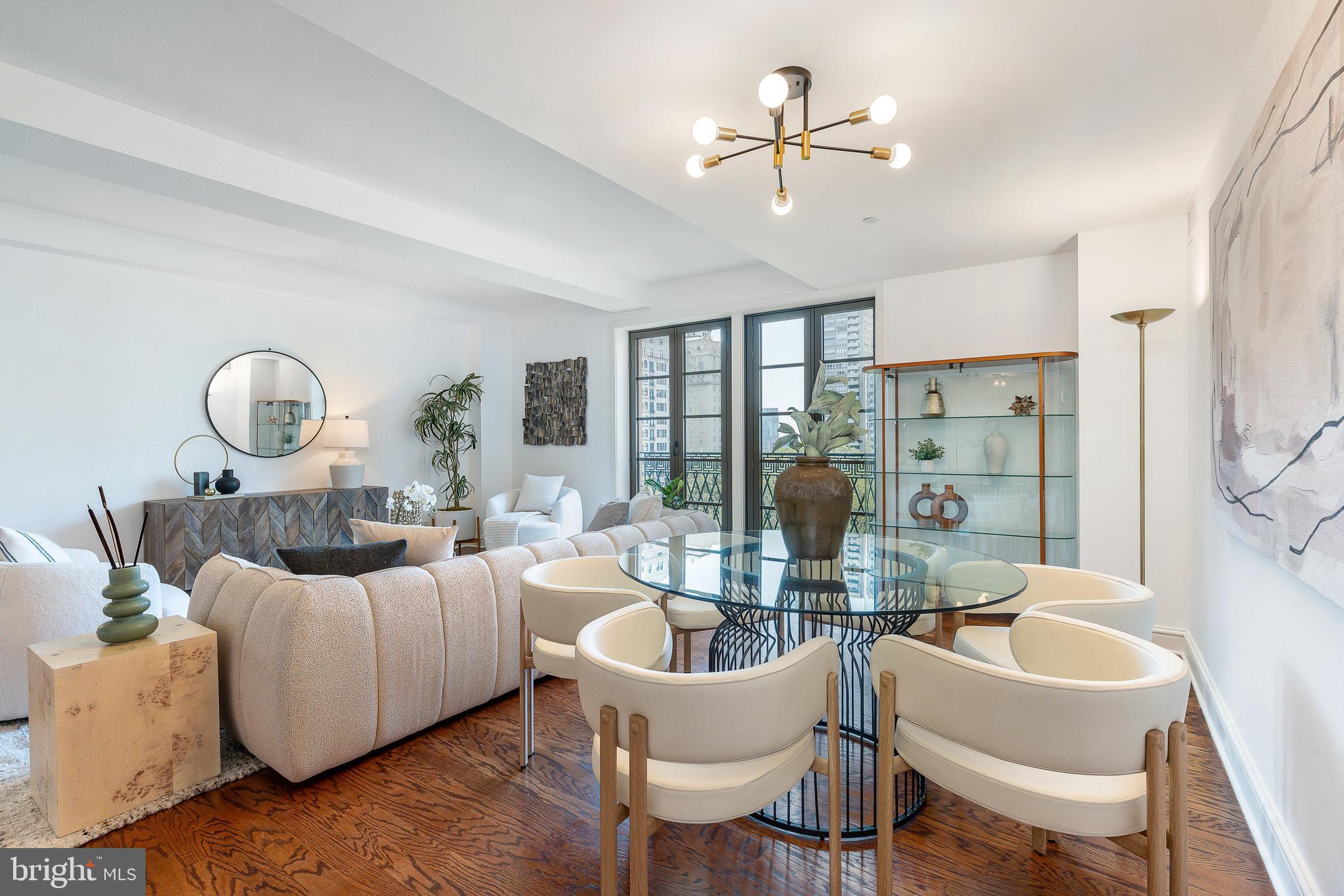 RITTENHOUSE SQUARE - Residential