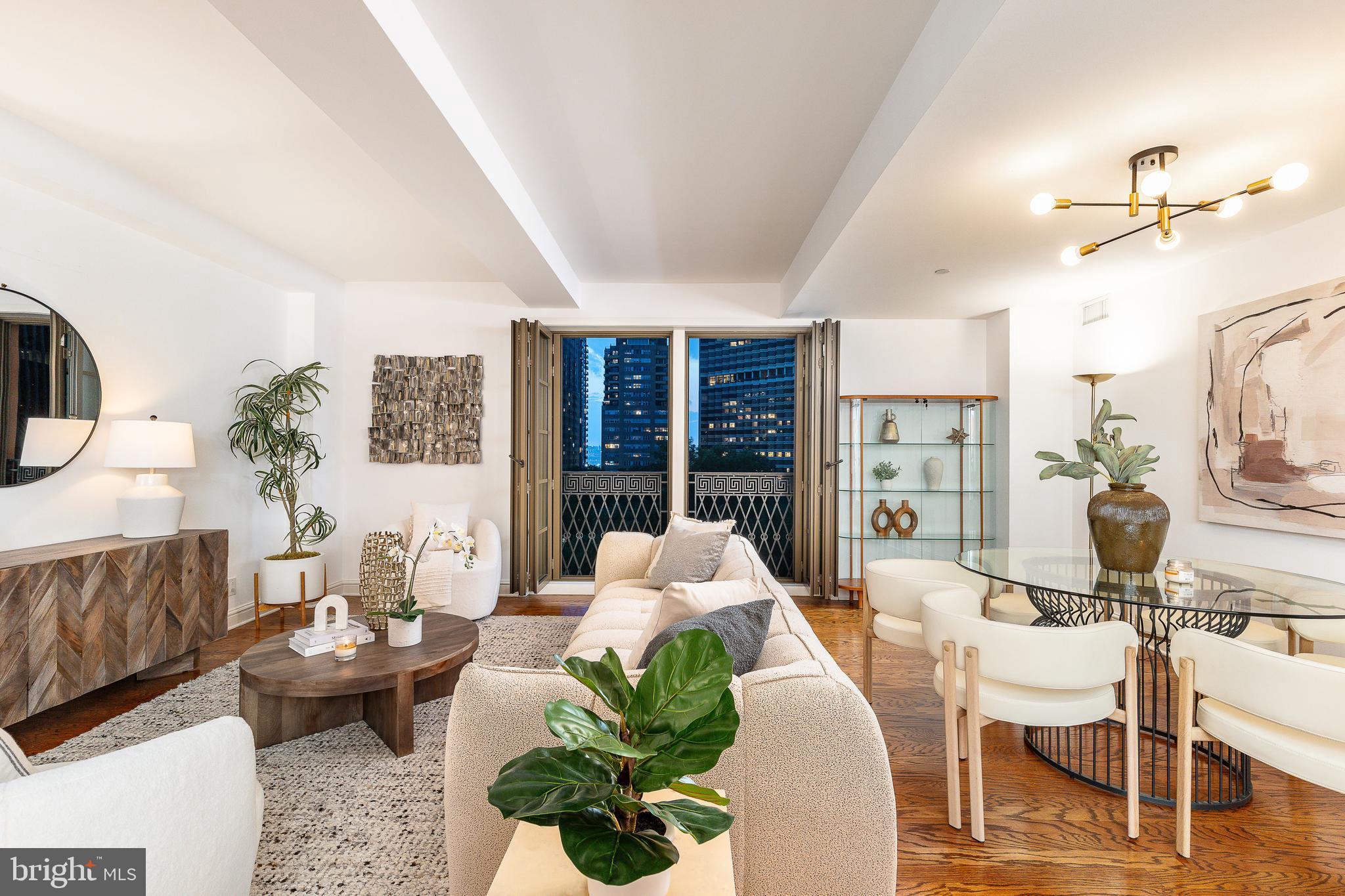 RITTENHOUSE SQUARE - Residential