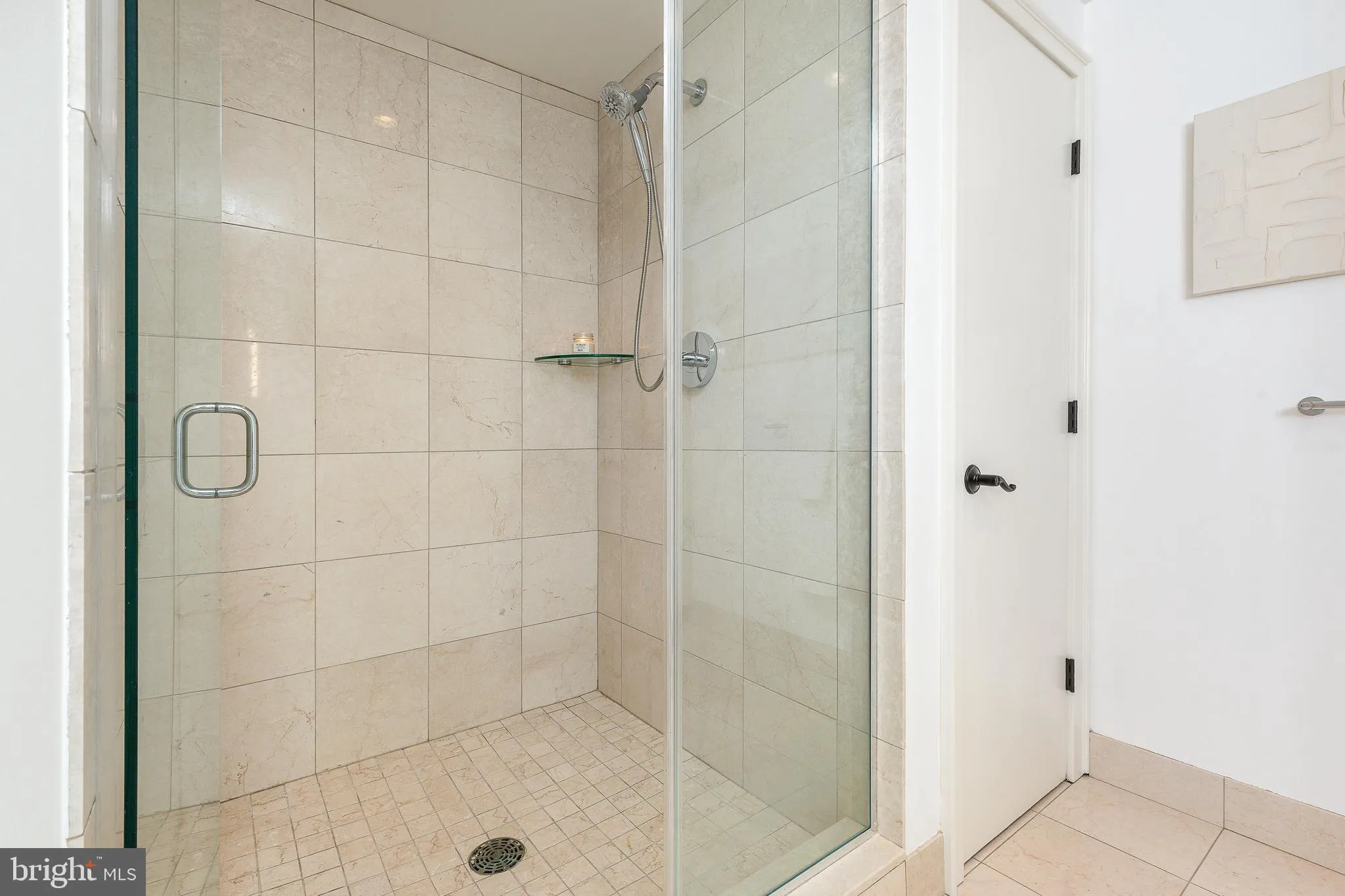 Philadelphia, Pennsylvania 19103, United States, 3 Bedrooms Bedrooms, ,3 BathroomsBathrooms,Residential,Active,167340