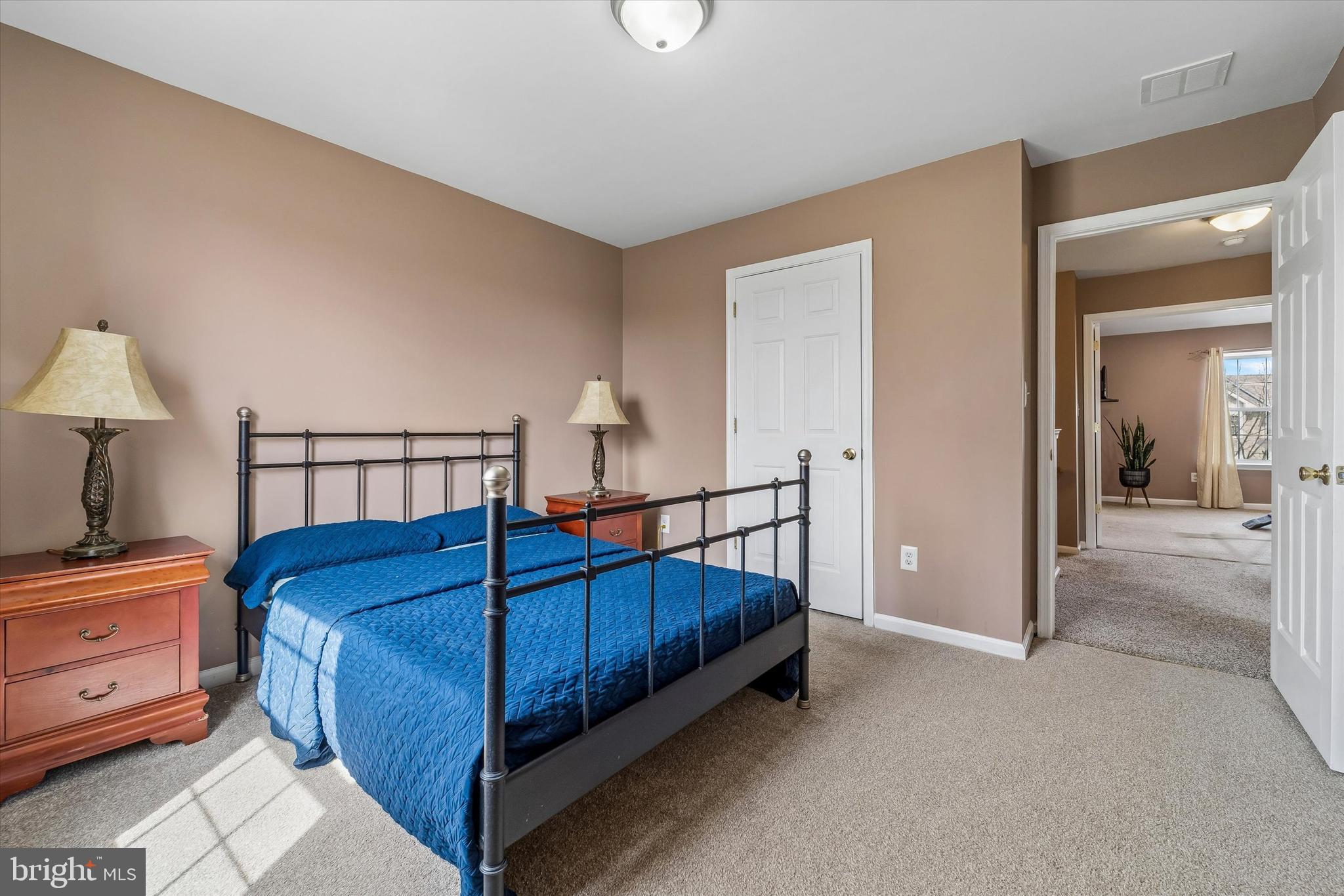 HUNT CLUB - Residential