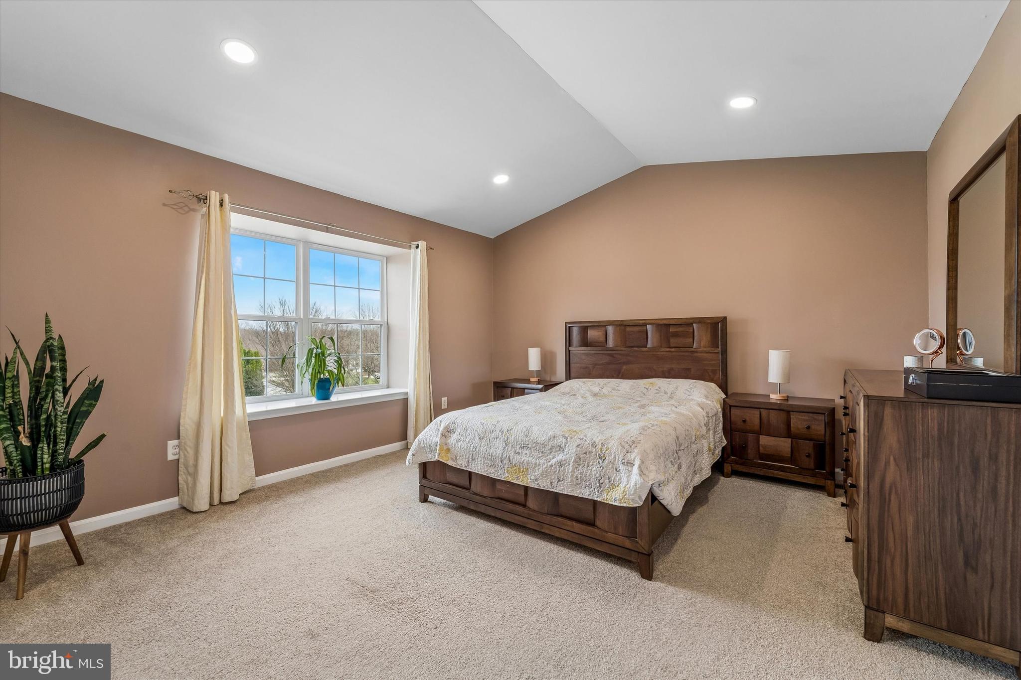 HUNT CLUB - Residential