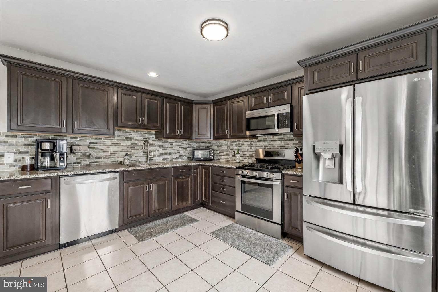 HUNT CLUB - Residential