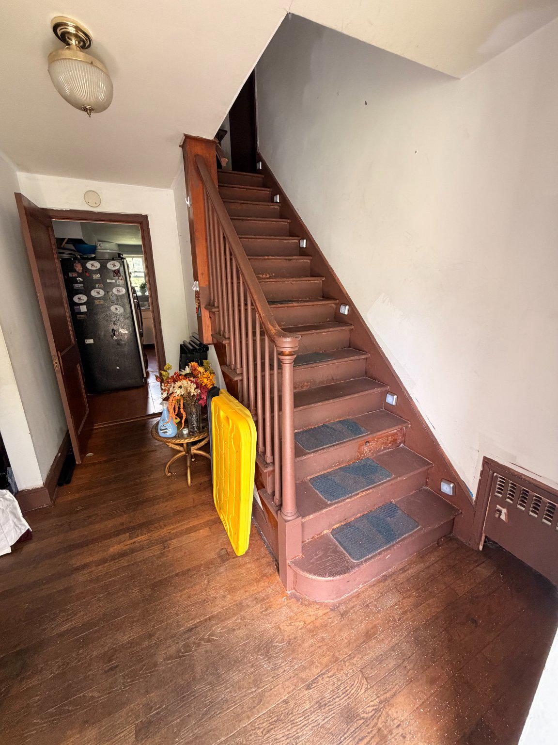 3806 HILLCREST ROAD