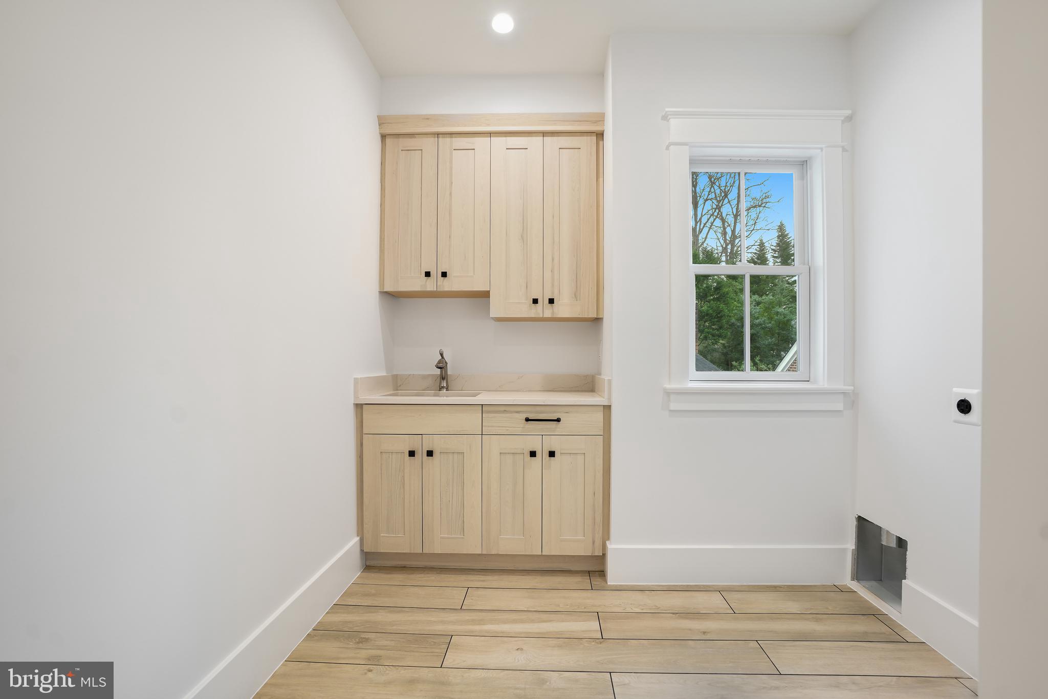 OAKWOOD KNOLLS - Residential