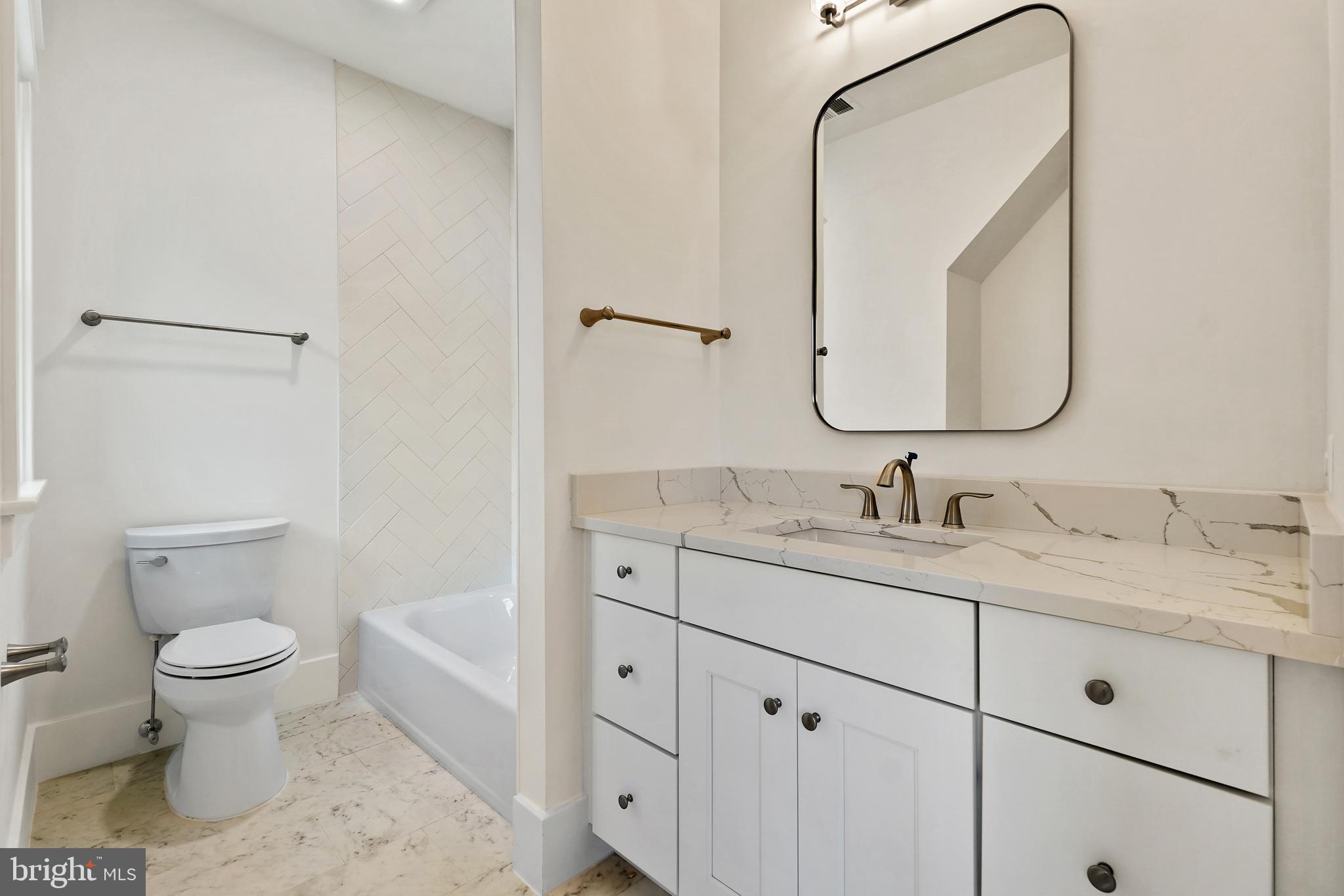 OAKWOOD KNOLLS - Residential