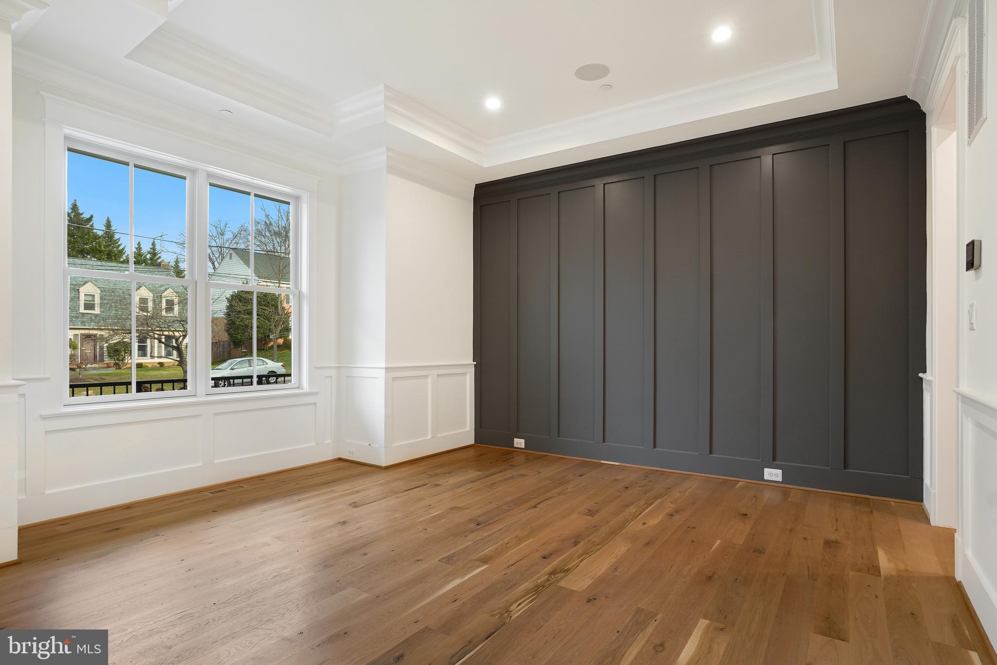 OAKWOOD KNOLLS - Residential