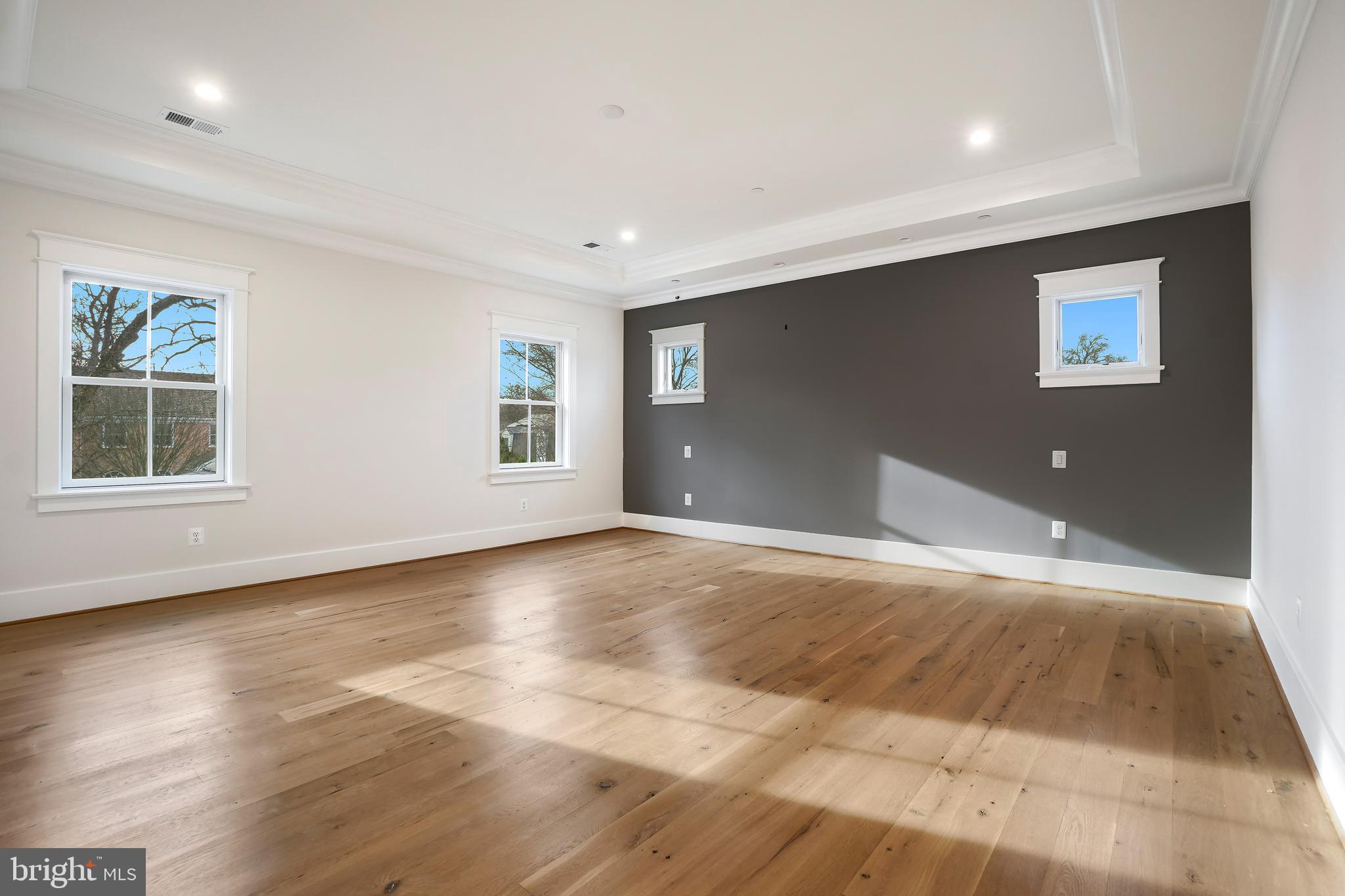 OAKWOOD KNOLLS - Residential