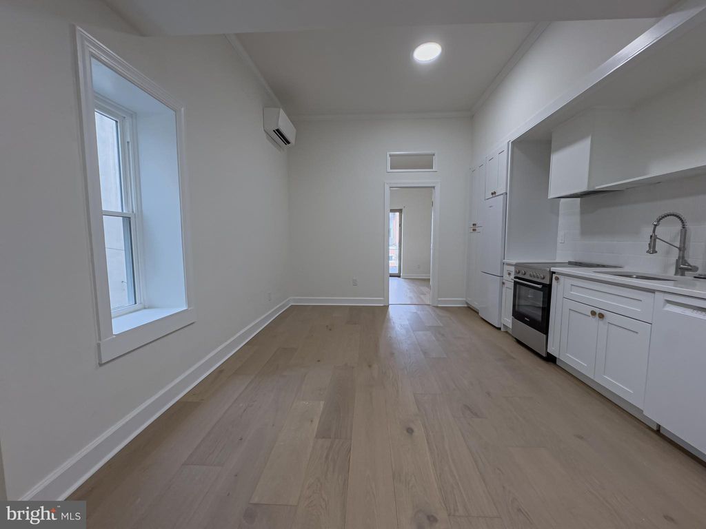 Photo of 2007 Green Street #UNIT 2R, PHILADELPHIA, PA 19130 (MLS # PAPH2577212)