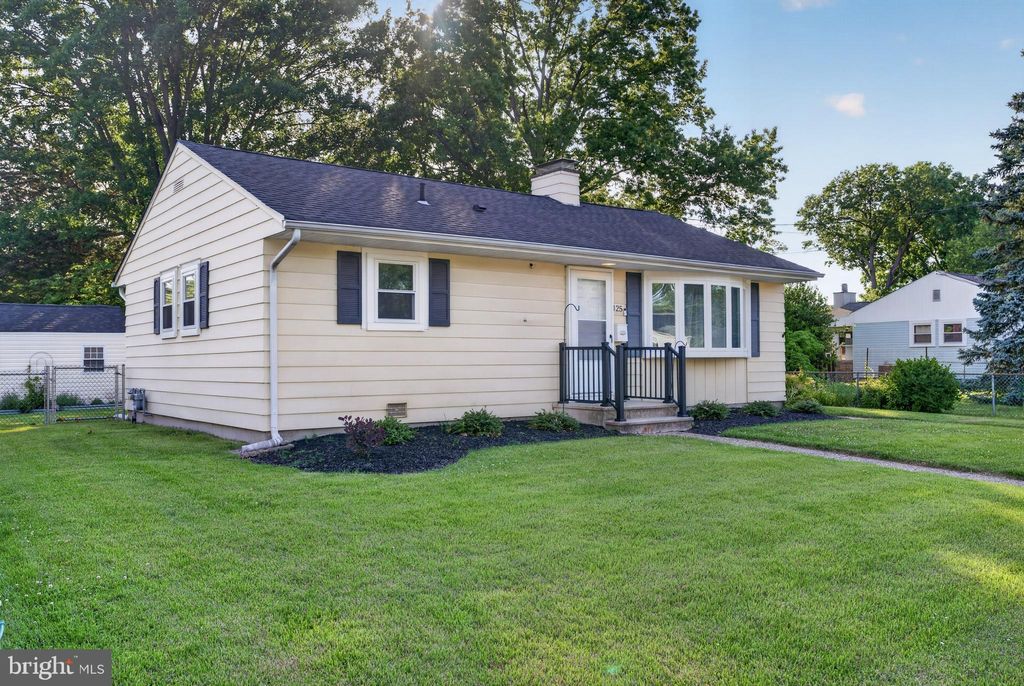 Photo of 425 West Avenue, DELANCO, NJ 08075 (MLS # NJBL2113464)