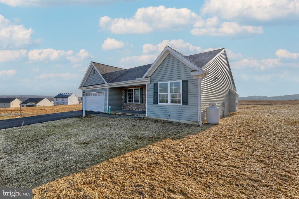 Photo of 122 CREEKSIDE DR, NEW PROVIDENCE, PA 17560 (MLS # PALA2026676)