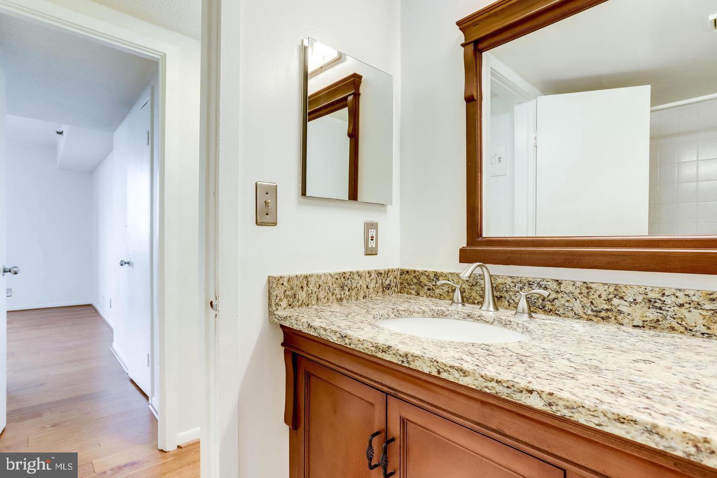 SKYLINE SQUARE CONDO - Residential Lease