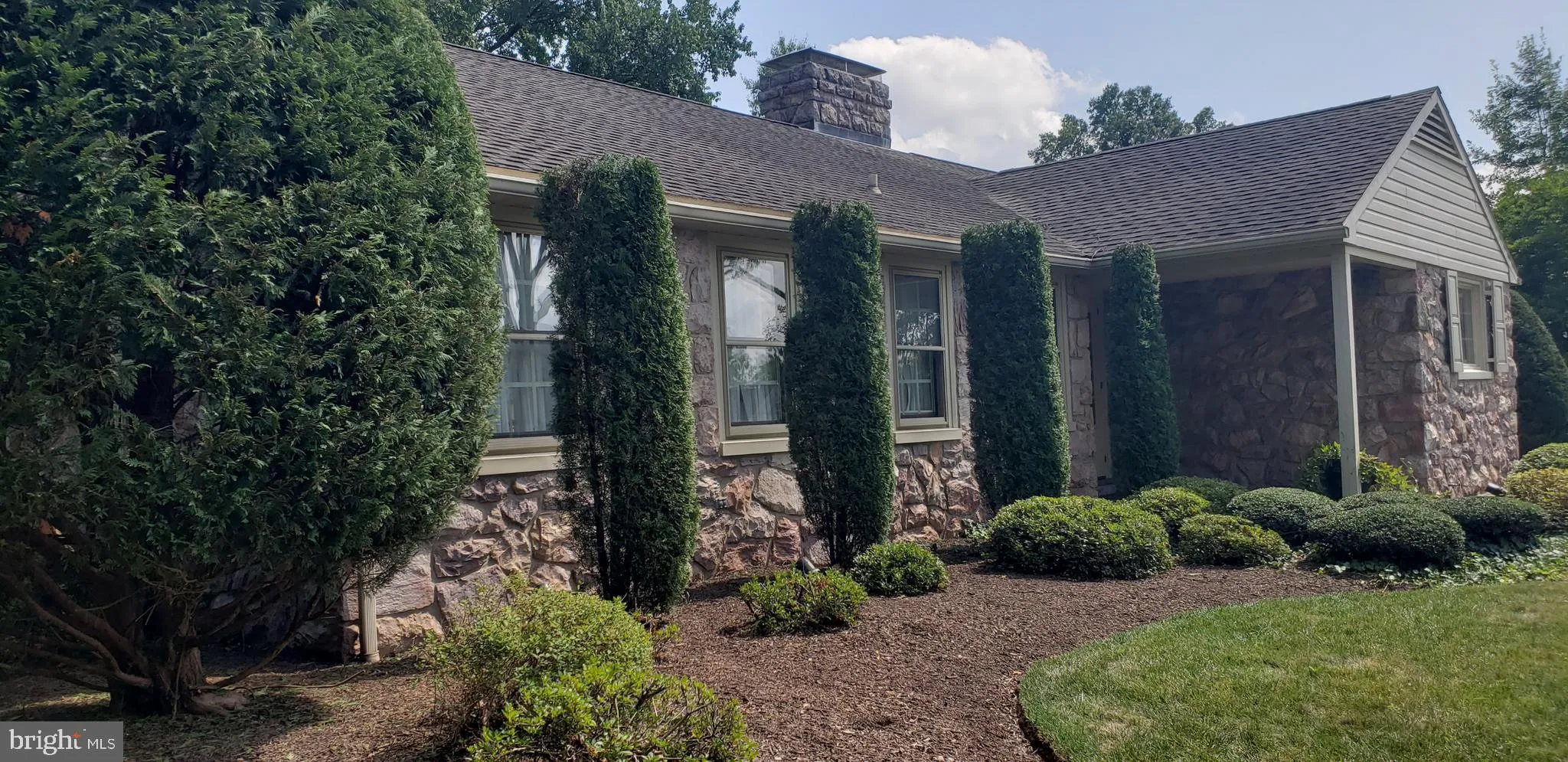 Pottstown, Pennsylvania 19464, United States, 3 Bedrooms Bedrooms, ,2 BathroomsBathrooms,Residential,Pending,103641