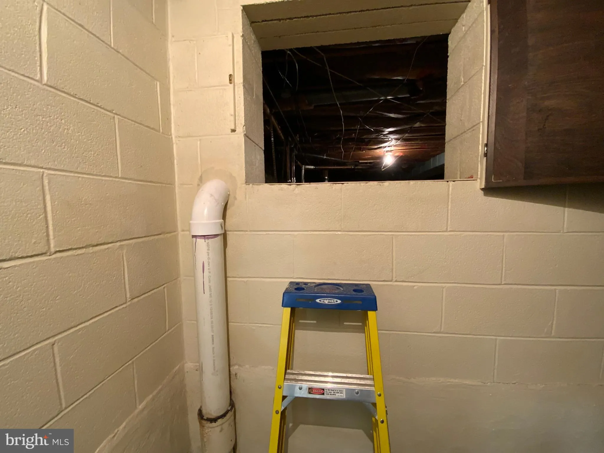 Pottstown, Pennsylvania 19464, United States, 3 Bedrooms Bedrooms, ,2 BathroomsBathrooms,Residential,Pending,103641