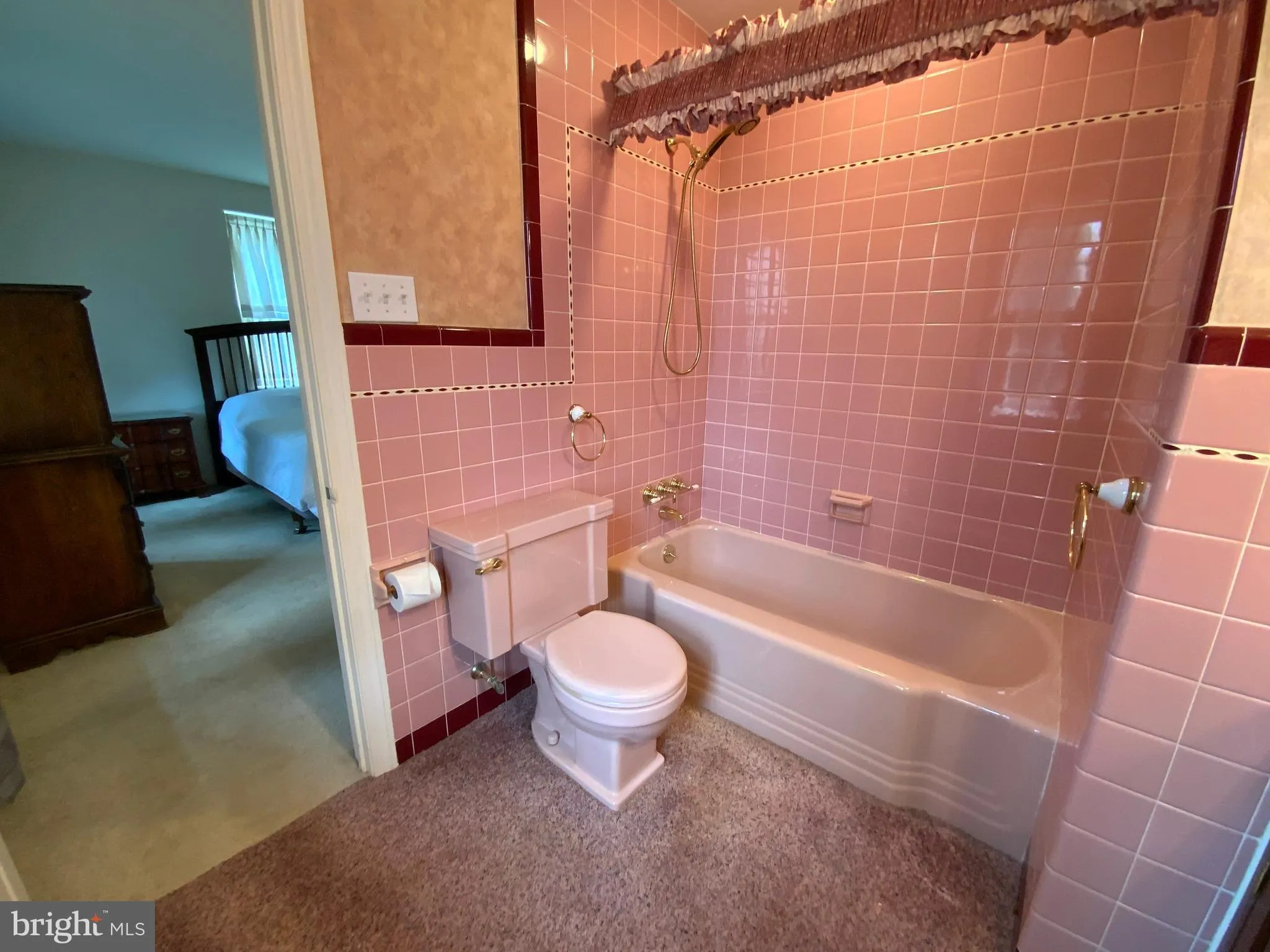 Pottstown, Pennsylvania 19464, United States, 3 Bedrooms Bedrooms, ,2 BathroomsBathrooms,Residential,Pending,103641