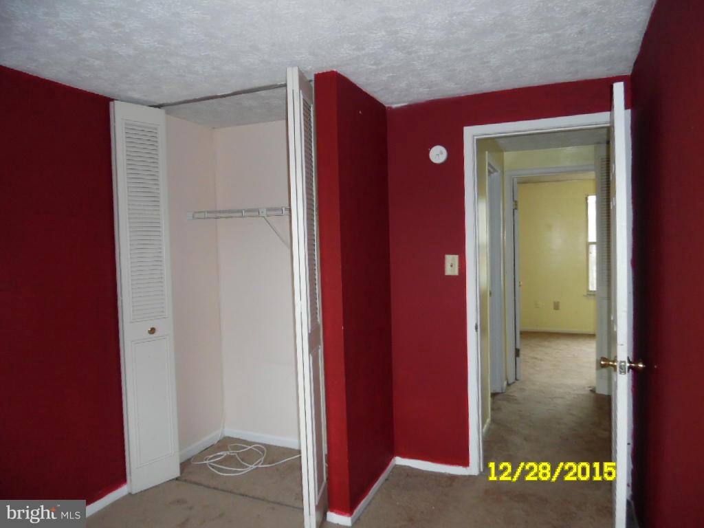 GLEN OAKS - Residential