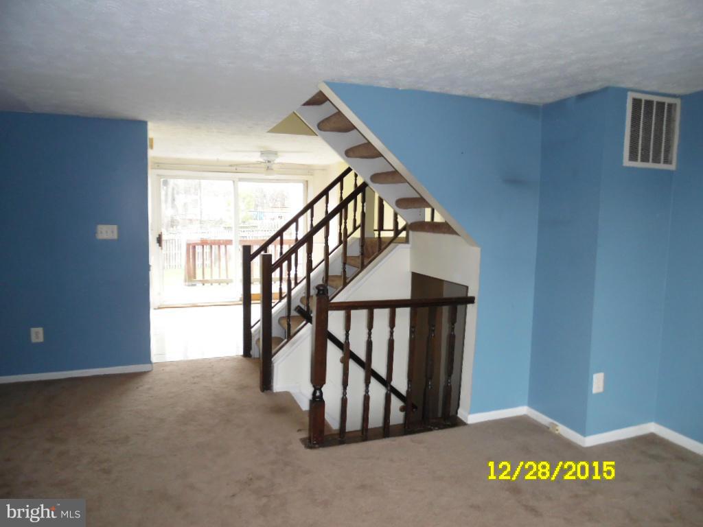 GLEN OAKS - Residential