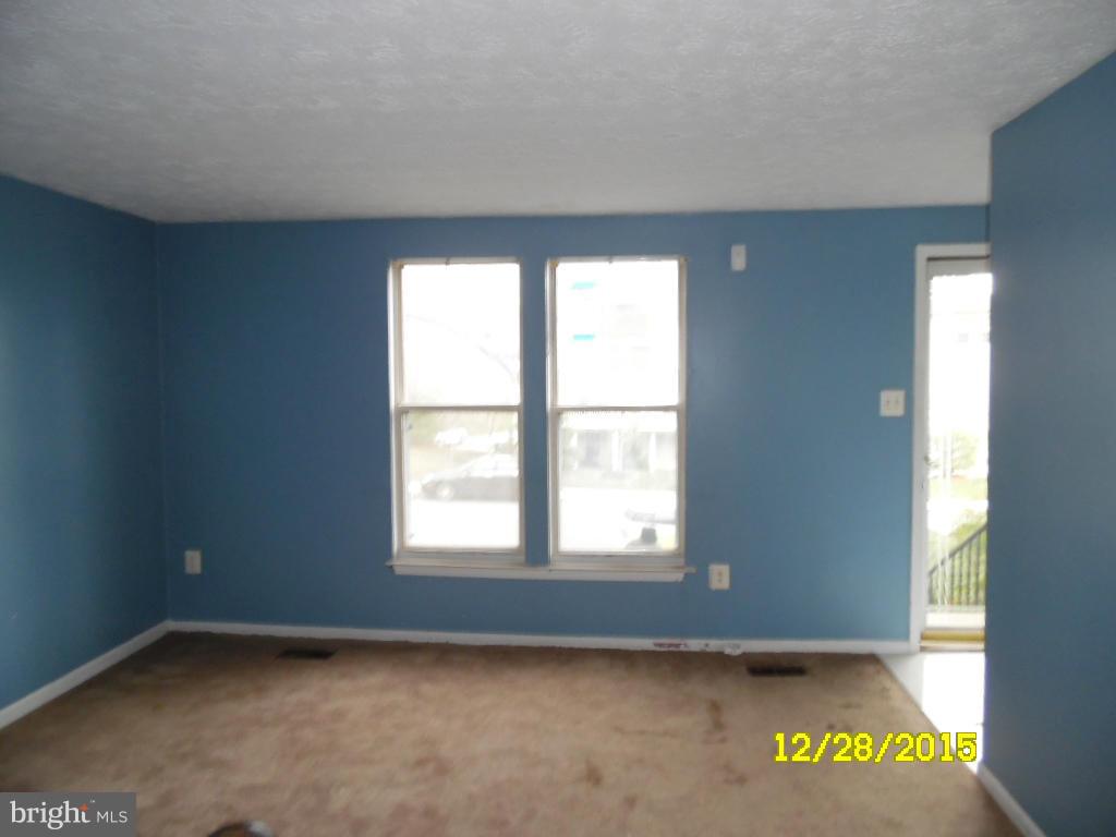 GLEN OAKS - Residential