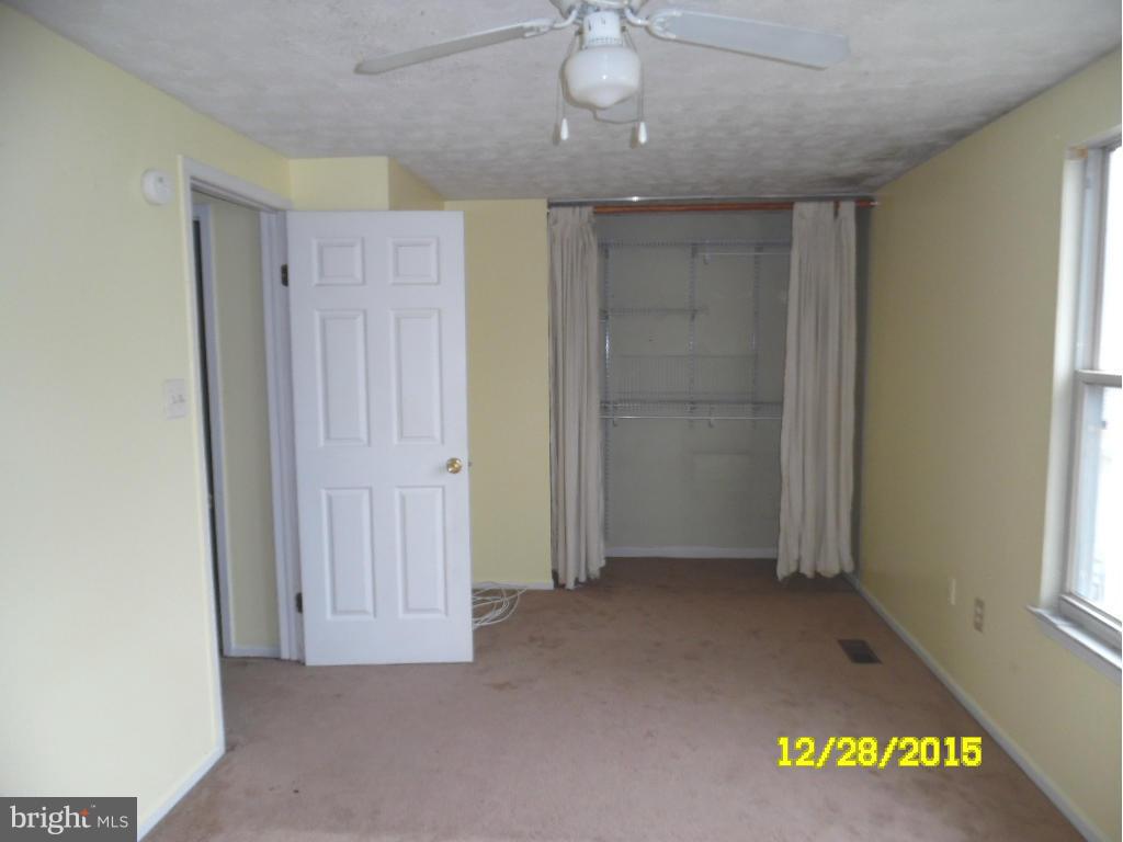 GLEN OAKS - Residential